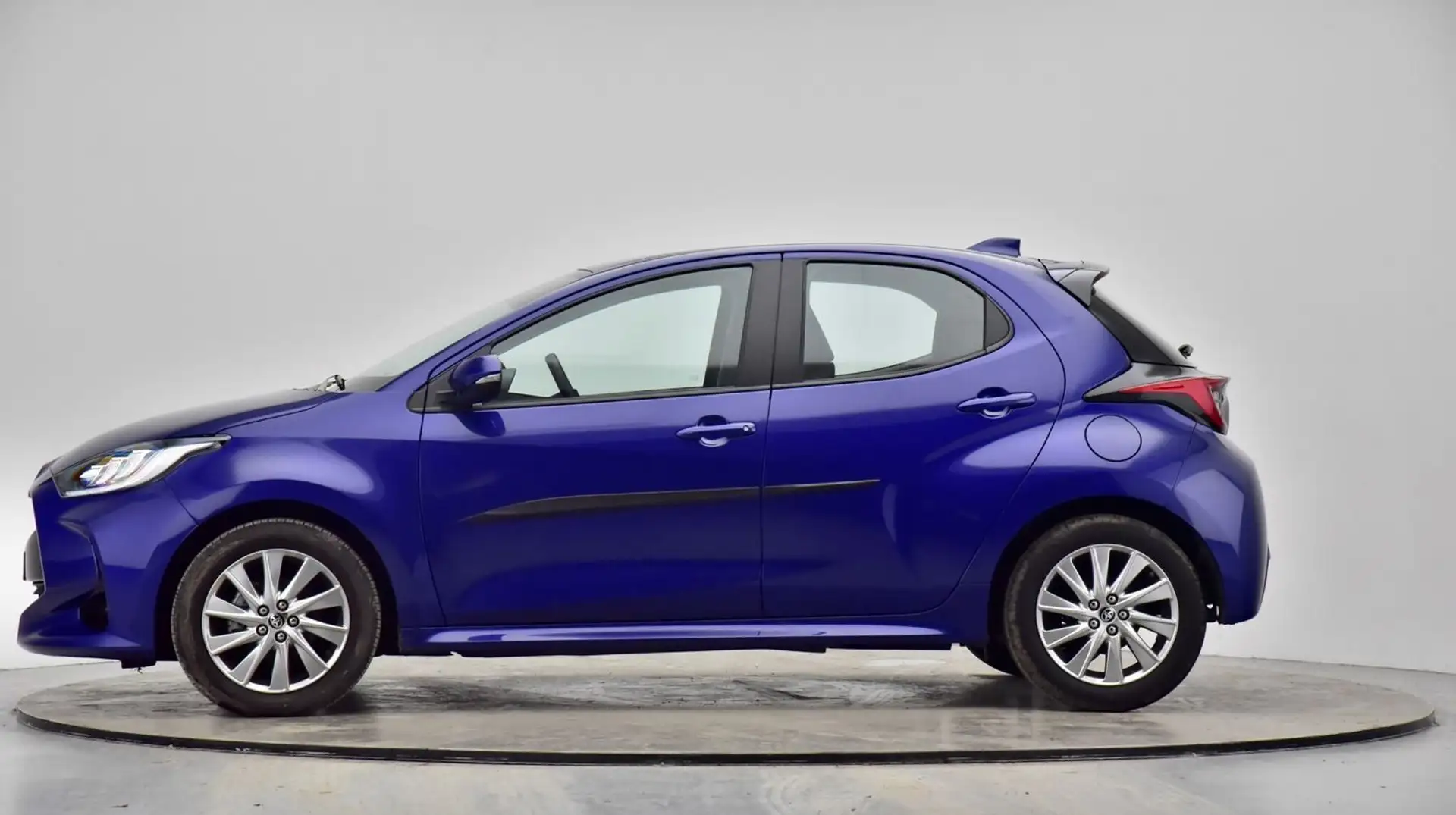 Toyota Yaris 1.5 VVT-iE Klimaautom. Kamera LED SHZ Alu Blau - 2