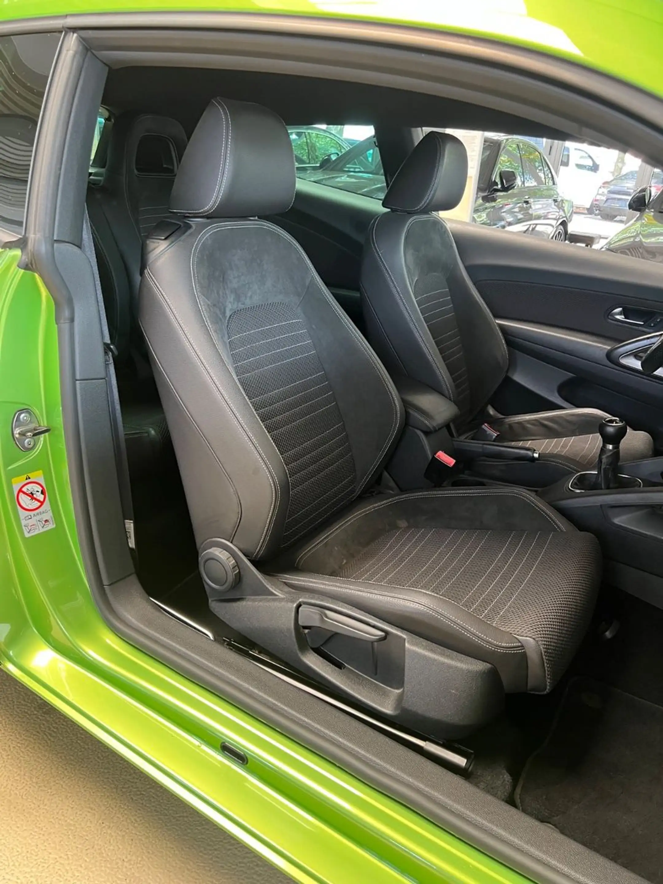 Volkswagen Scirocco 1.4 TSI 118 kW — photo 15
