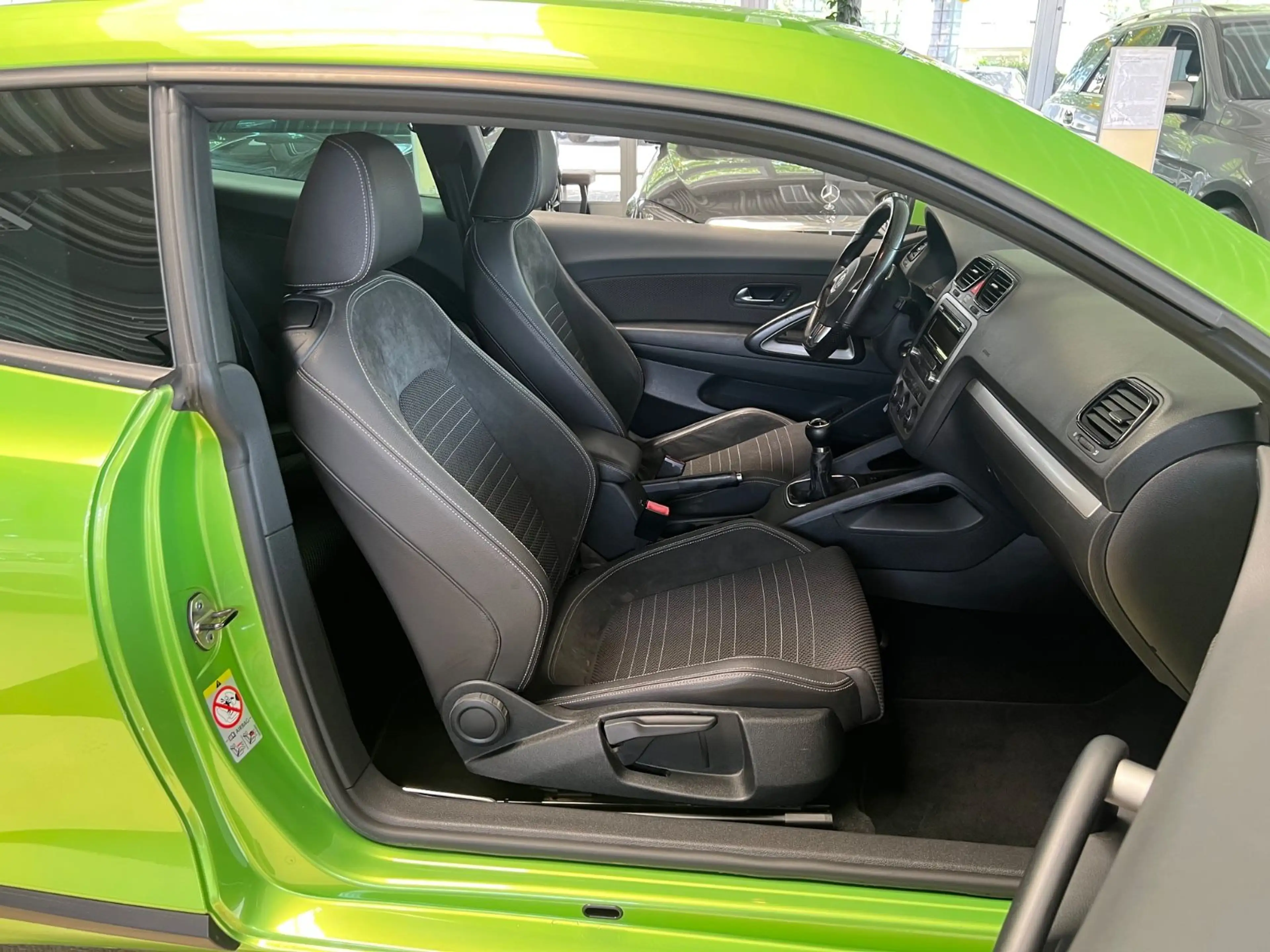 Volkswagen Scirocco 1.4 TSI 118 kW — photo 13