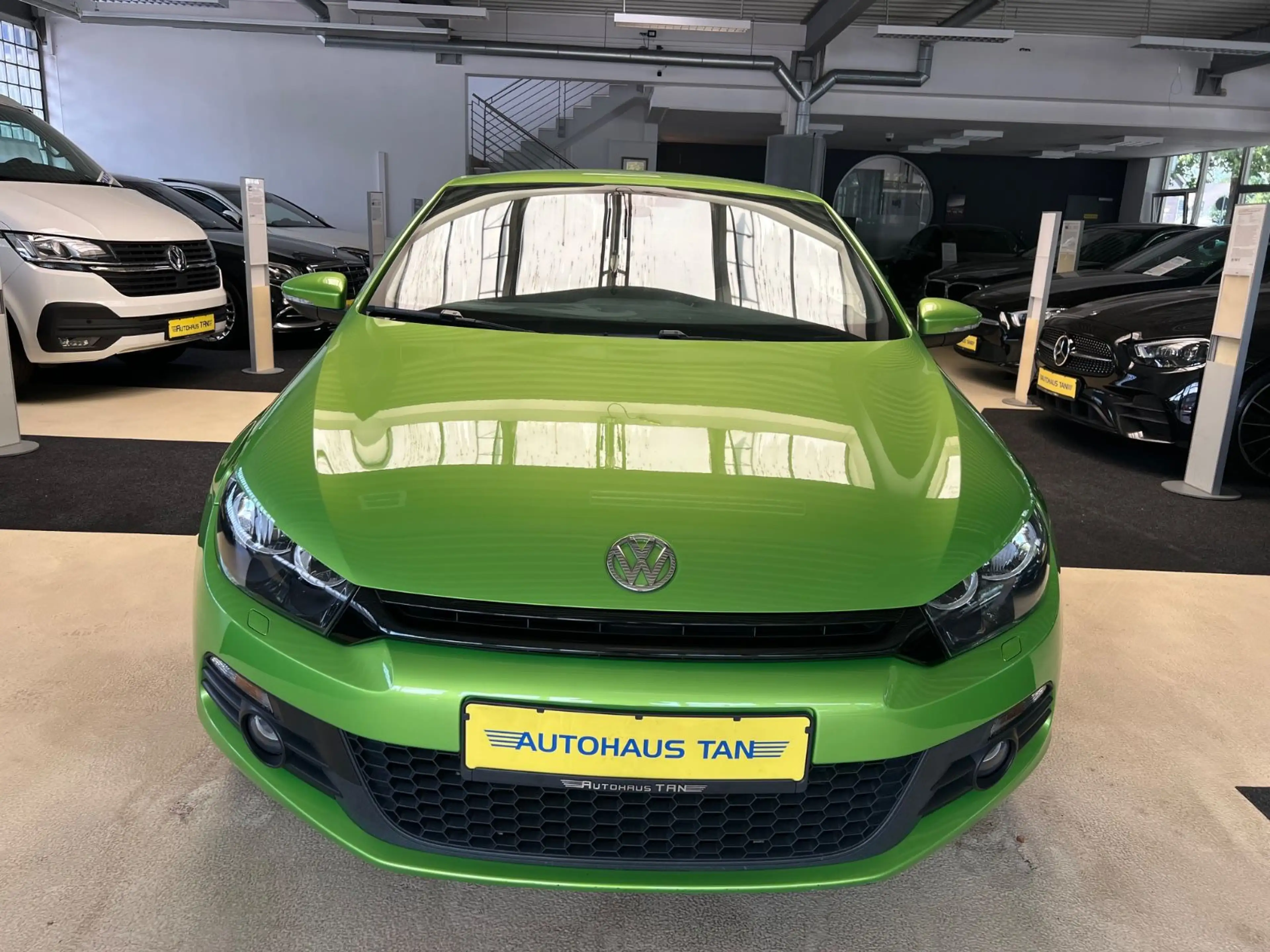 Volkswagen Scirocco 1.4 TSI 118 kW — photo 2