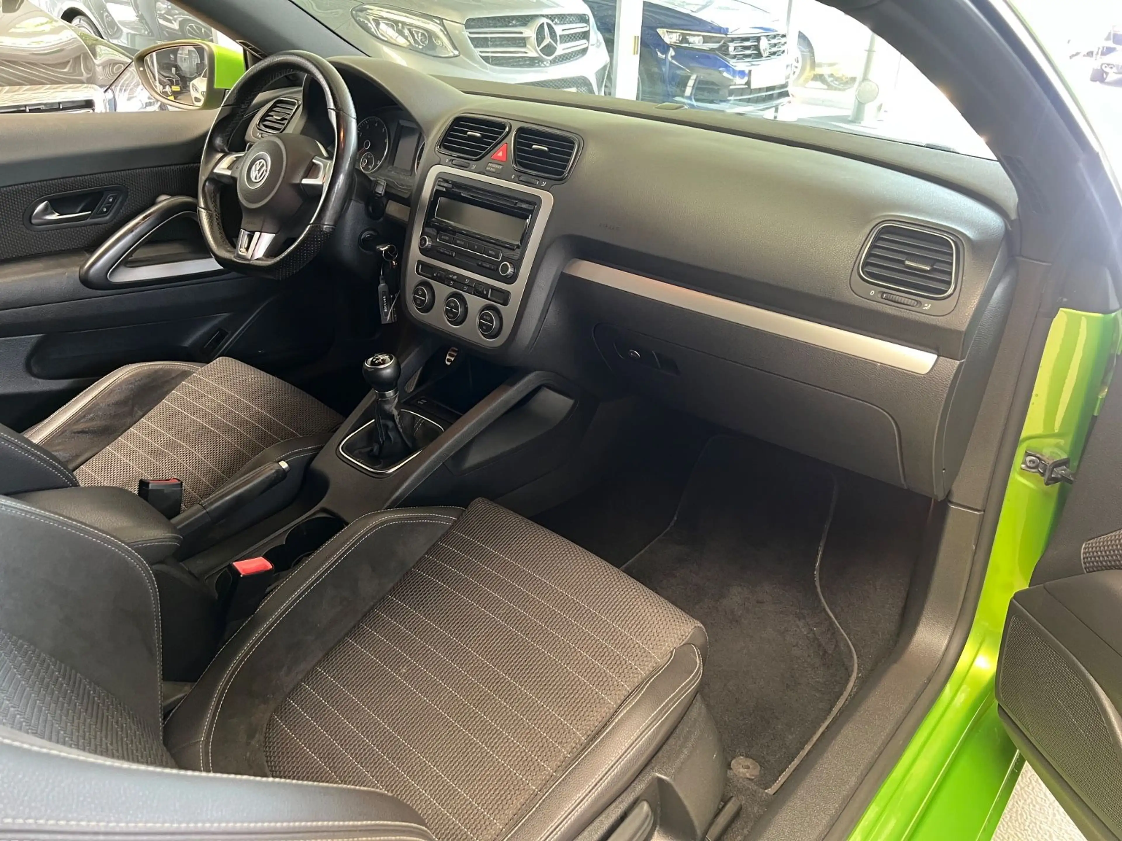 Volkswagen Scirocco 1.4 TSI 118 kW — photo 14
