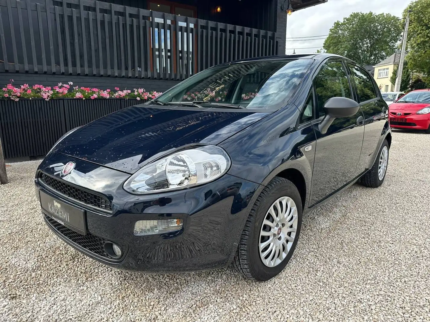 Fiat Punto Punto 1.2i   * 7.455 KM !!!!!!! * - 2