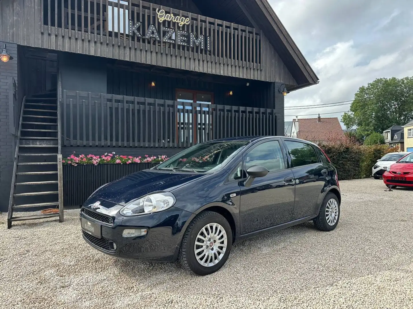 Fiat Punto Punto 1.2i   * 7.455 KM !!!!!!! * - 1