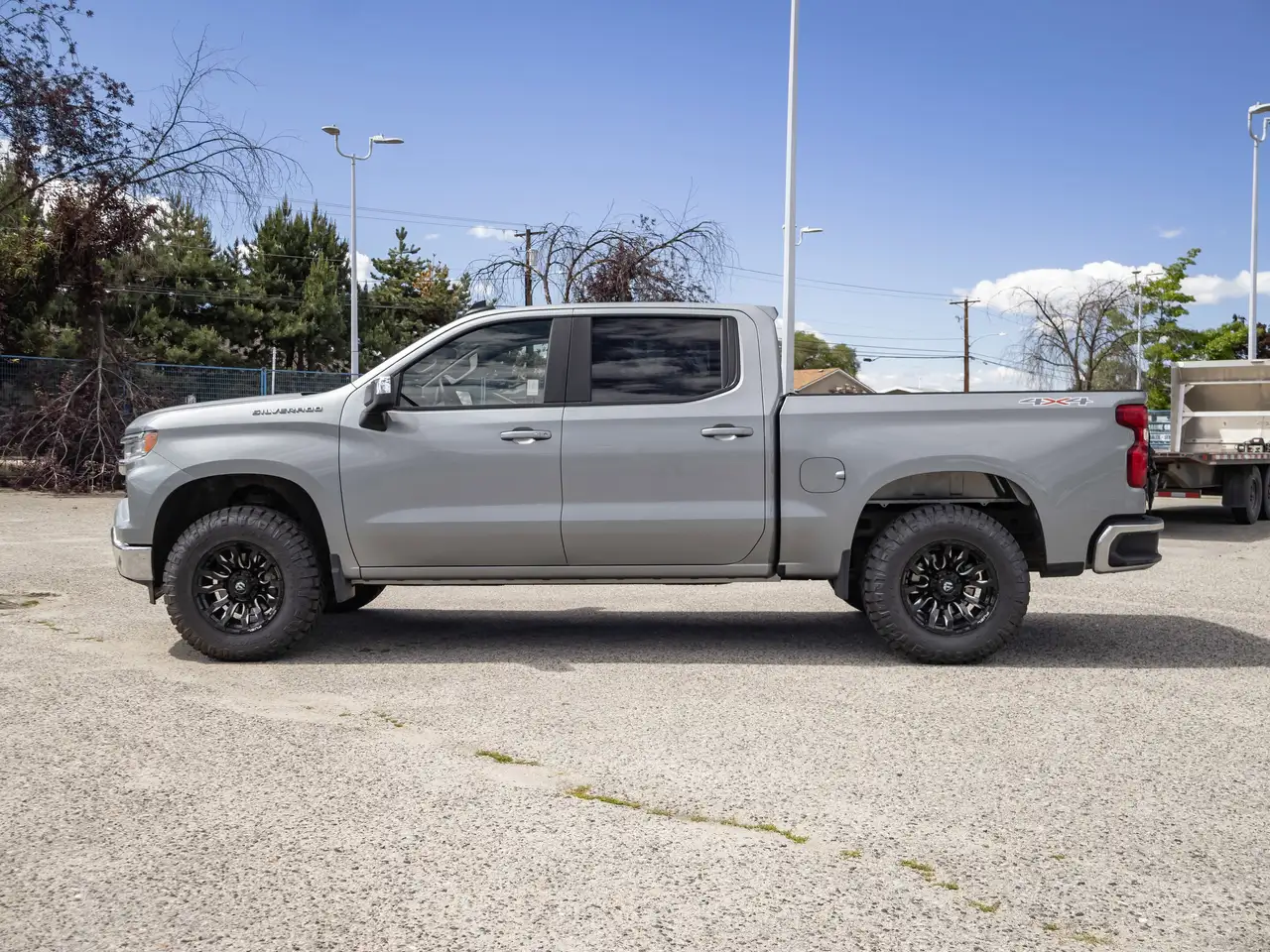 Chevrolet Silverado 1500 снимка Chevrolet Silverado 1500