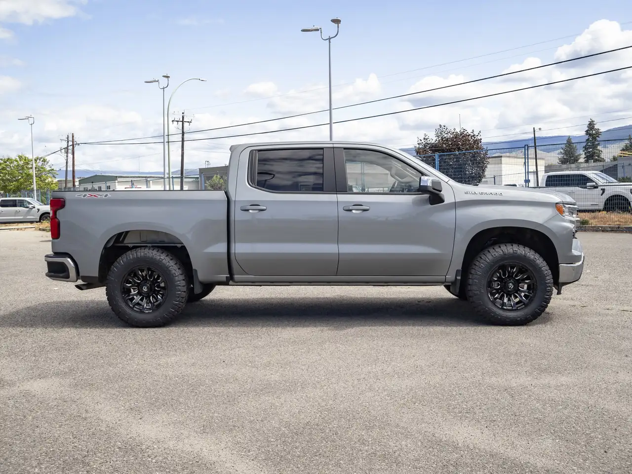 Chevrolet Silverado 1500 снимка Chevrolet Silverado 1500