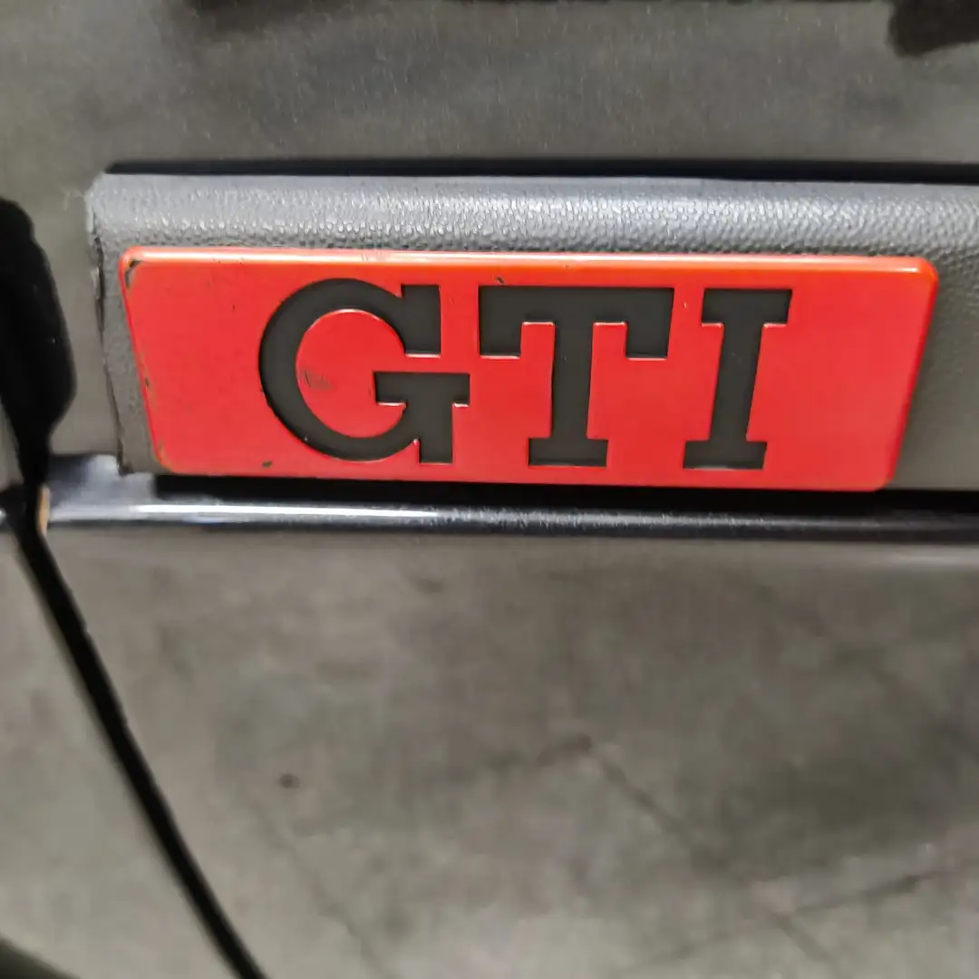 Volkswagen Golf GTI 3p 1.8 5m Gri - 2