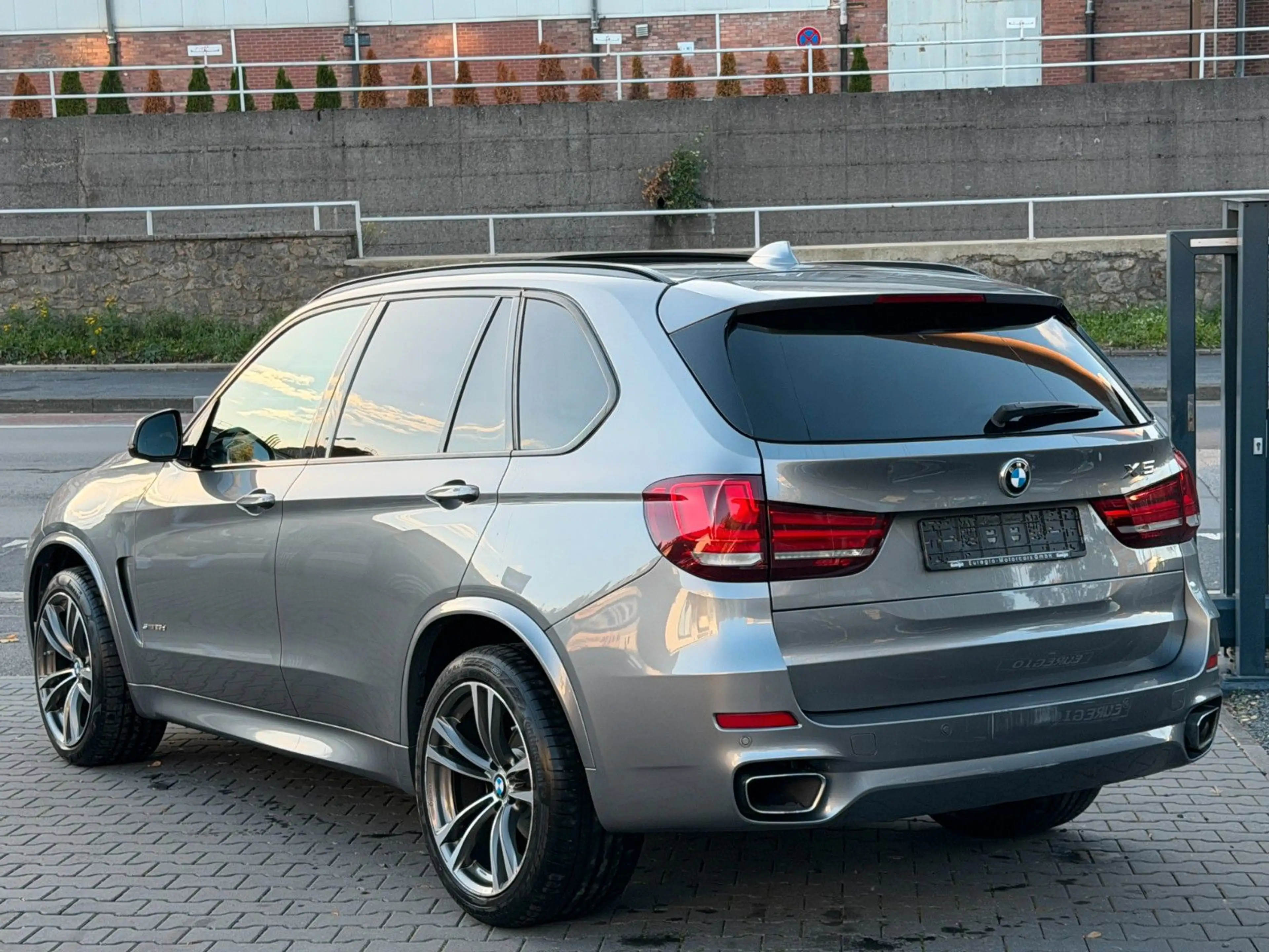 BMW X5 sDrive 25 d Aut. LED - M Sportpaket /// — photo 9