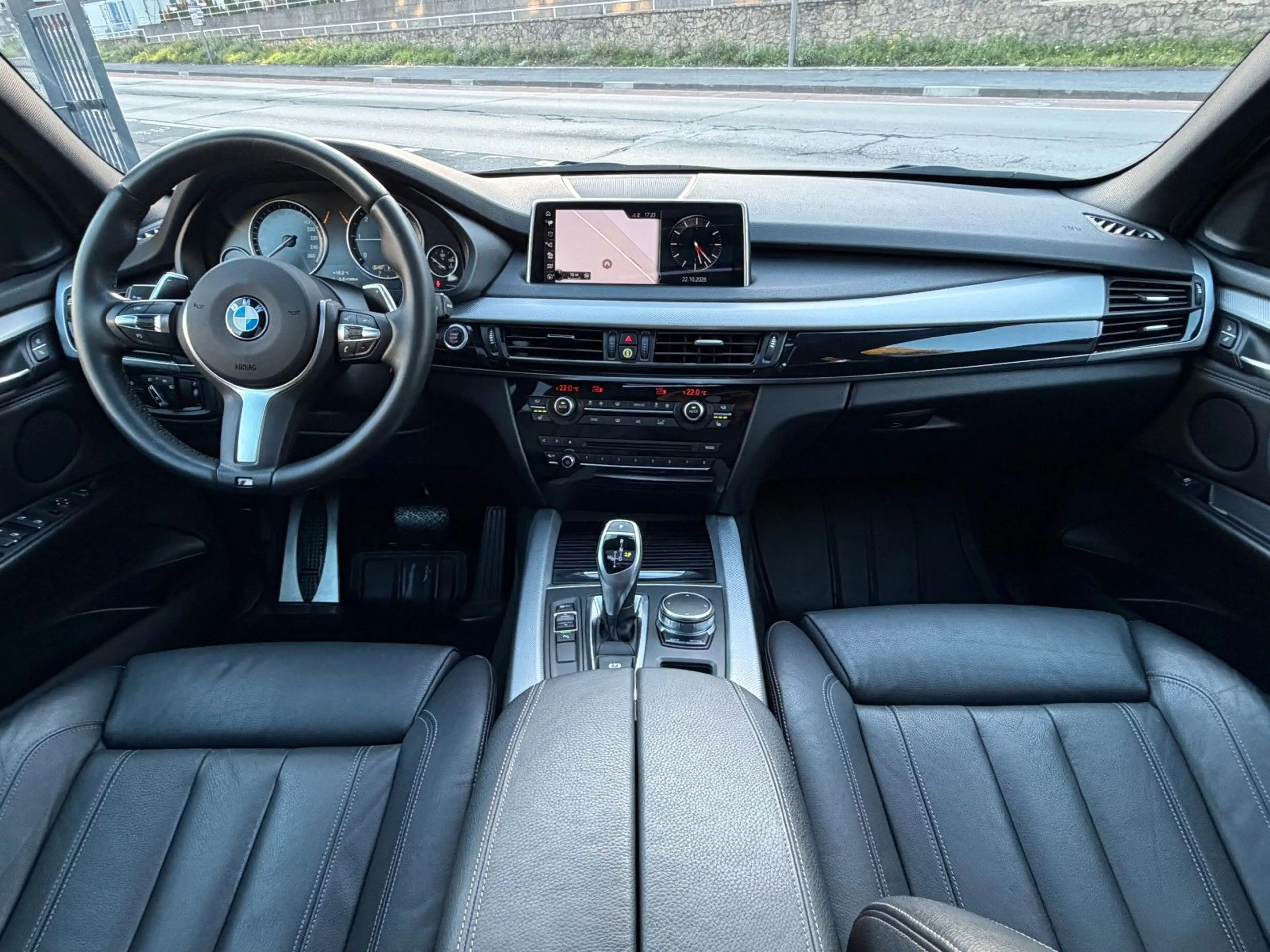 BMW X5 sDrive 25 d Aut. LED - M Sportpaket /// — photo 13