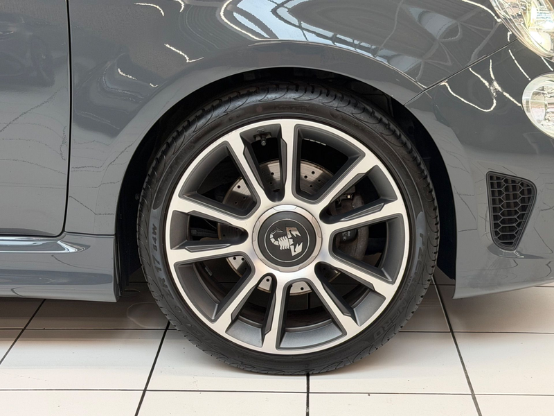 Abarth 595 Turismo 1.4 T-Jet Aut./ Xenon/Beats/Erstbesitz — photo 12