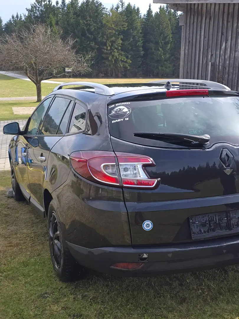 Renault Megane Mégane Grandtour  1,6 16V Hi-Flex Dynamique Schwarz - 2