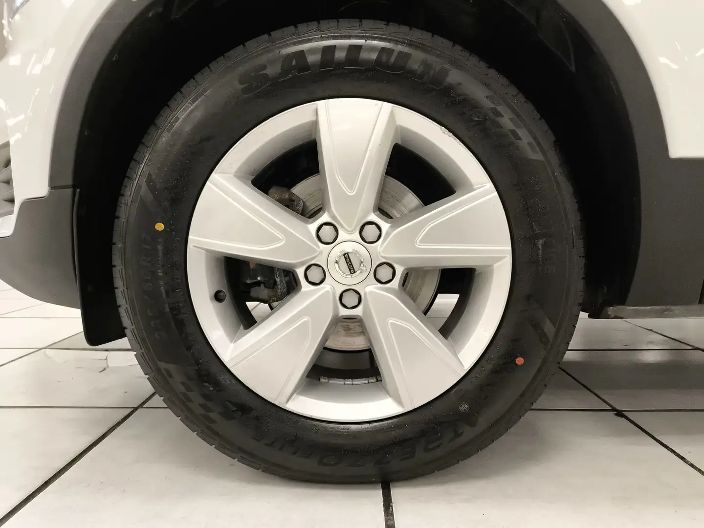 Volvo XC40 T3 Blanc - 2