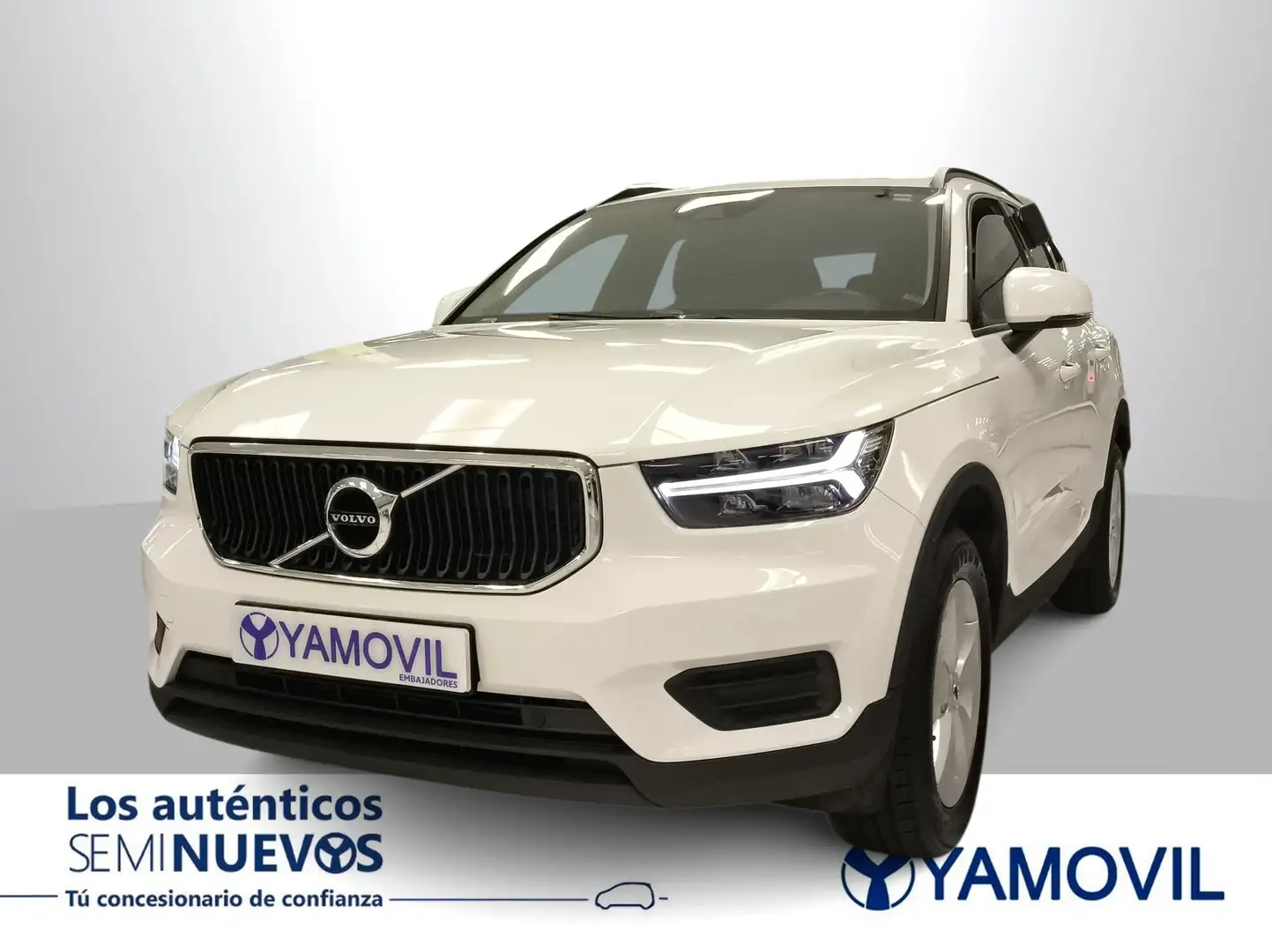 Volvo XC40 T3 Blanc - 1