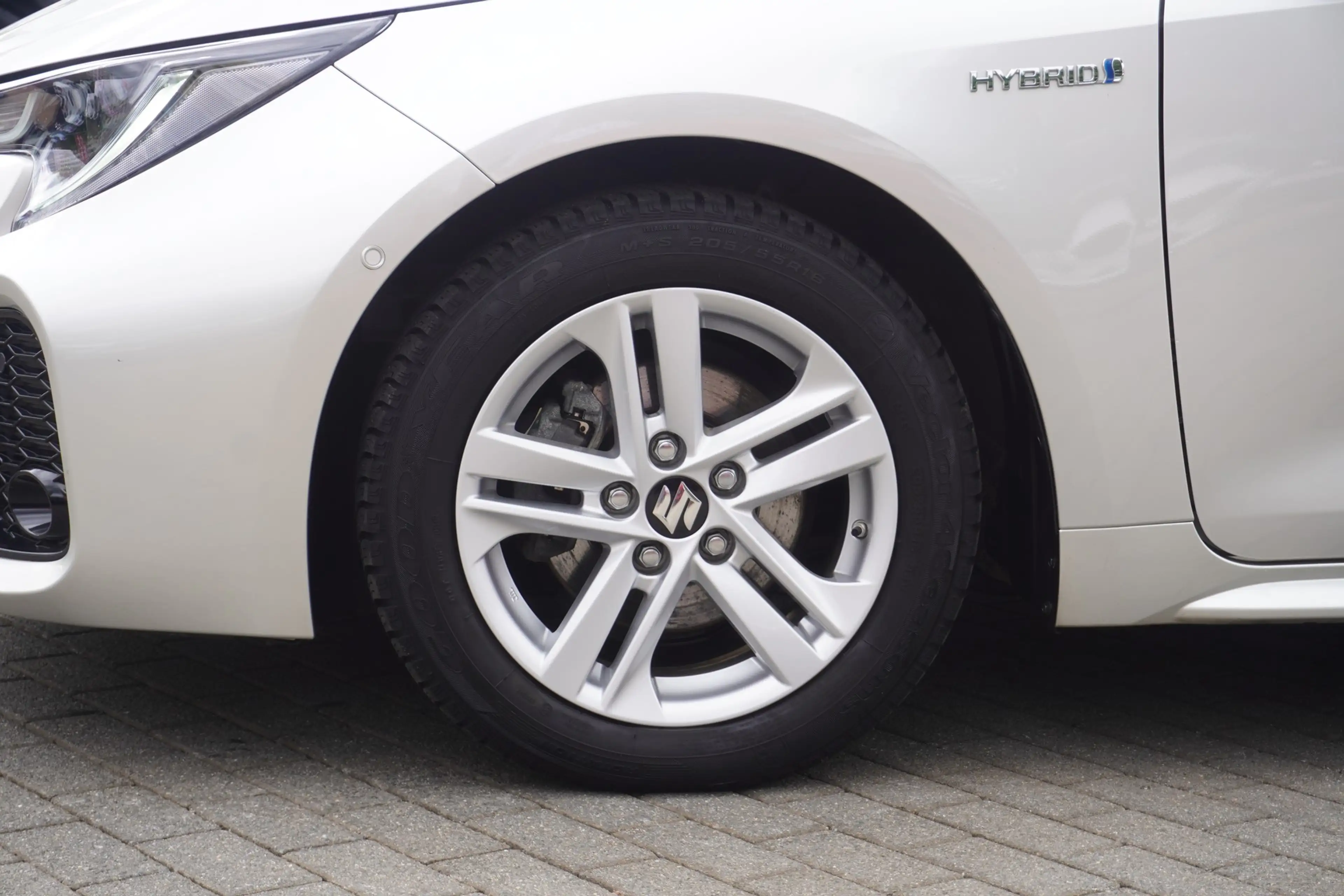 Suzuki Swace 1.8 Comfort+ LED ACC AHK Sitzheizung DAB — photo 10