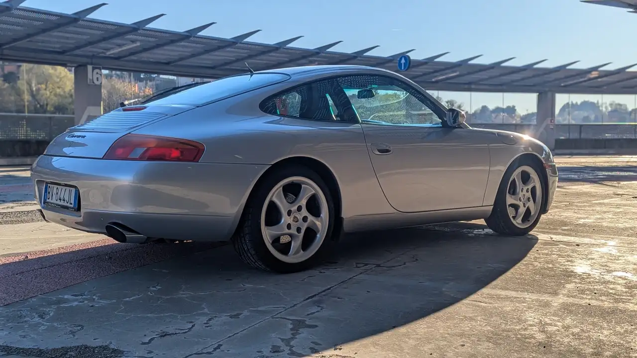 Porsche 911 Coupe 3.4 Carrera, foto 3