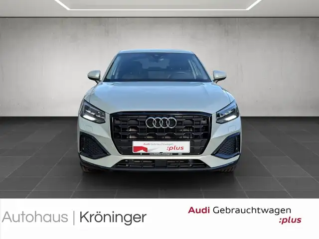 Audi Q2 view 5
