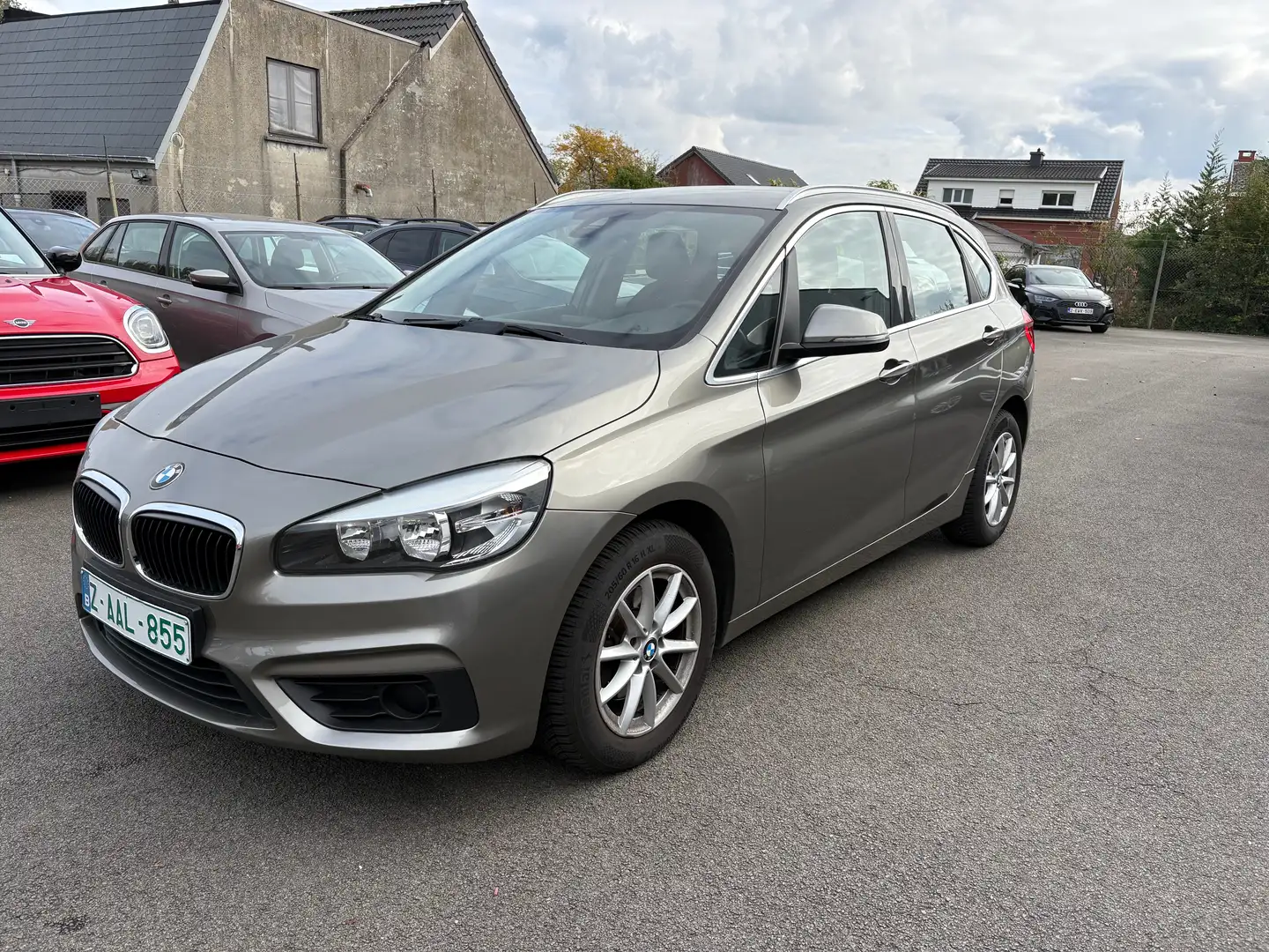 BMW 218 218i Gran Tourer Beige - 1