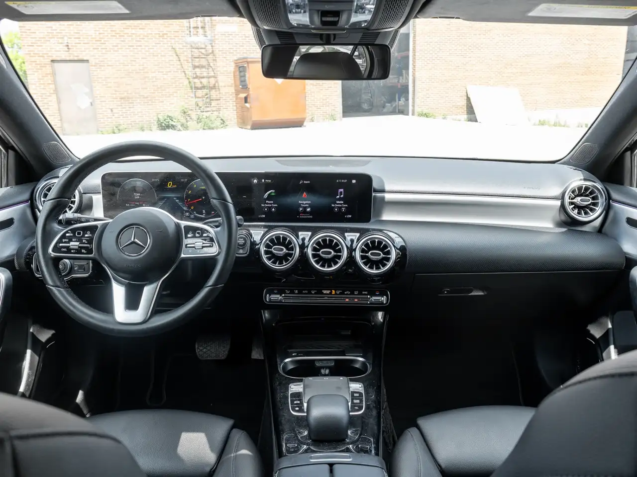 Mercedes-Benz A-Class снимка Mercedes-Benz A-Class