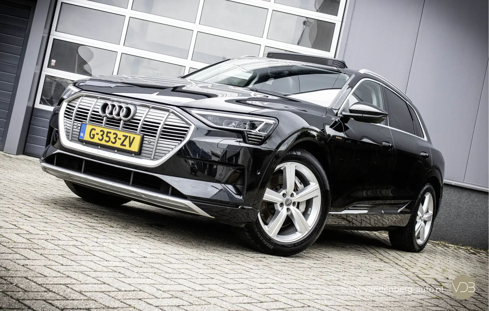 Audi e-tron 50 quattro Launch edition plus PANO LEER Origineel Zwart - 1