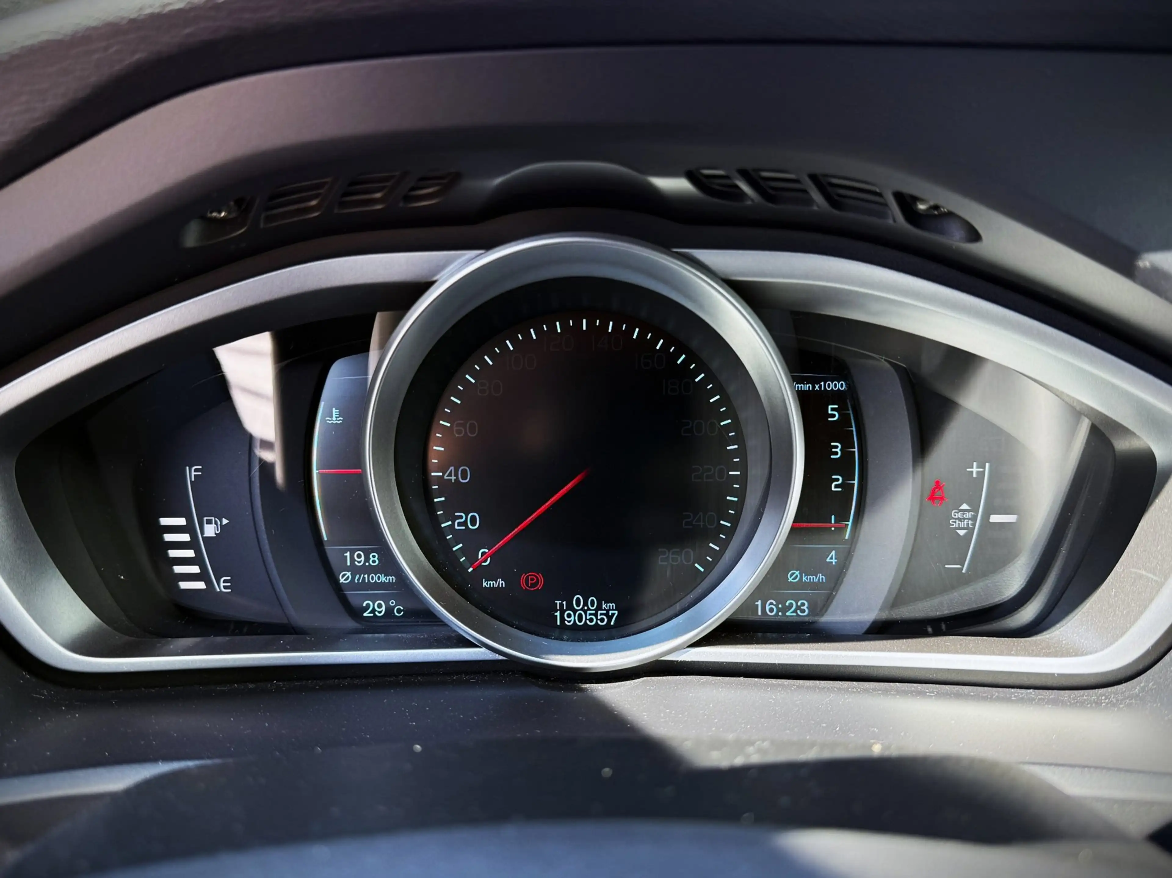 Volvo V40 Cross Country 1.6 D2 Summum - Pano - Navigatie - Lederen Bekledi — photo 11