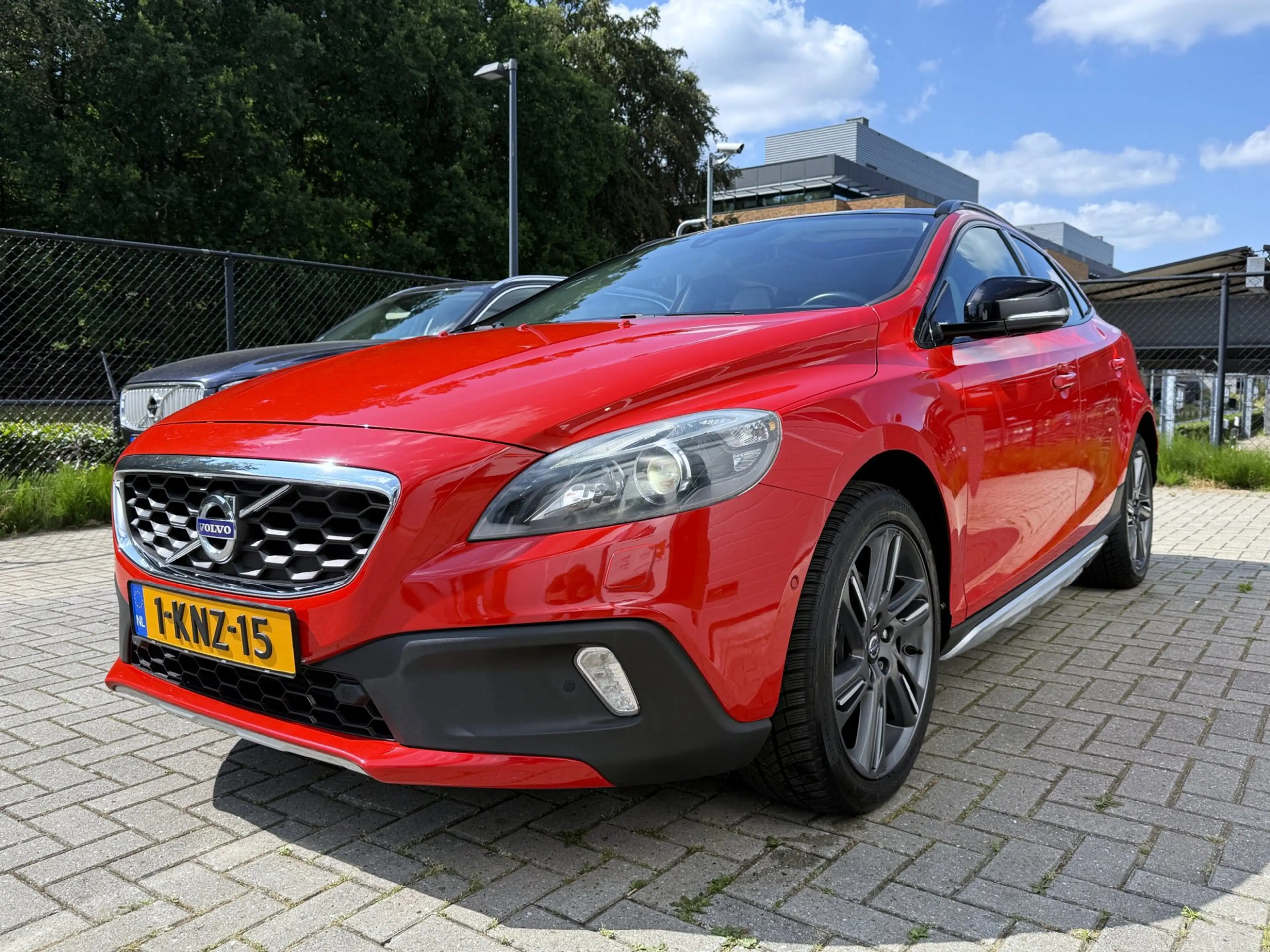 Volvo V40 Cross Country 1.6 D2 Summum - Pano - Navigatie - Lederen Bekledi — photo 2