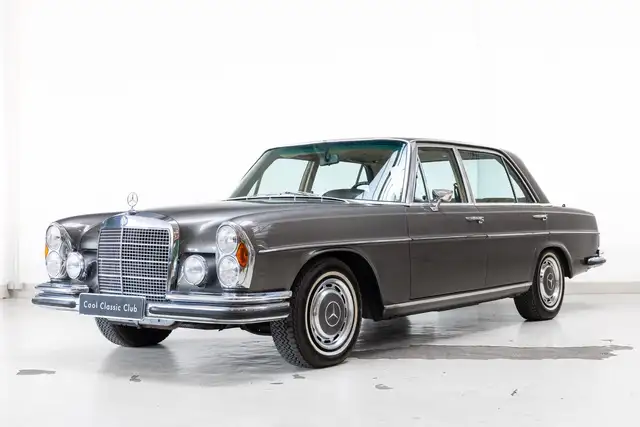 Mercedes-Benz 300
