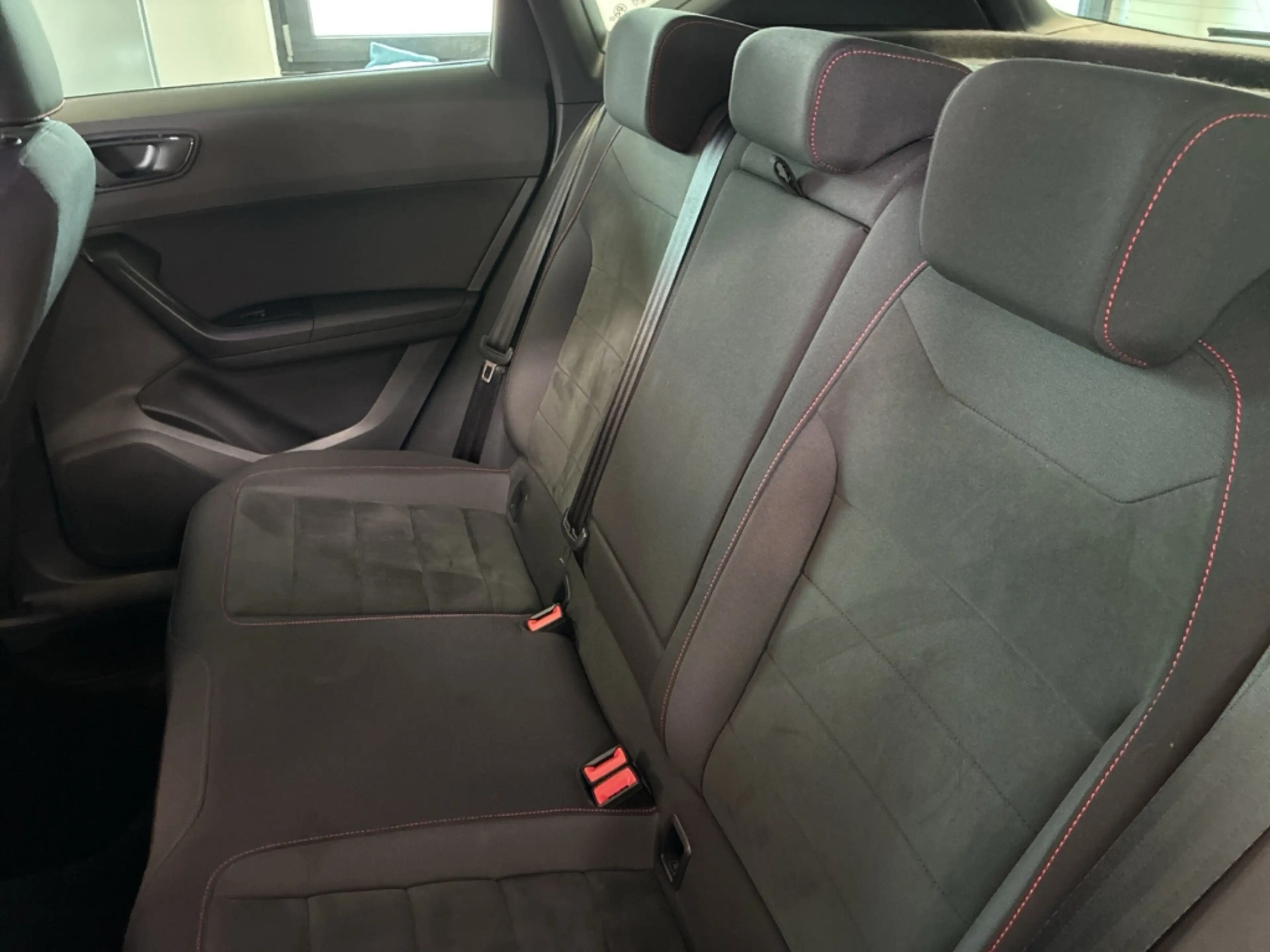 SEAT Ateca 1.5 TSI FR Beats AHK PDC Kamera eHeckklappe SHZ Kl — photo 11