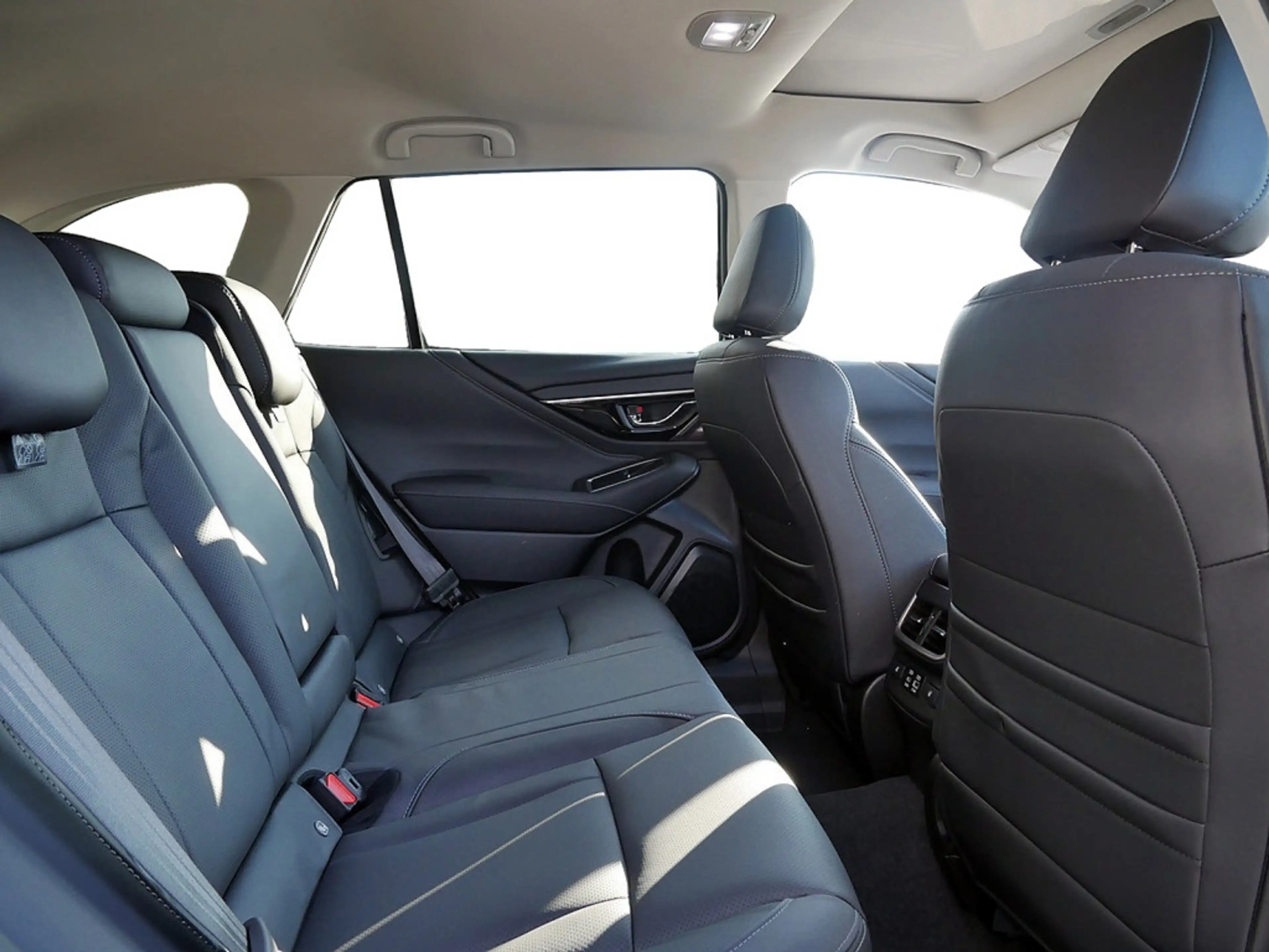 Subaru OUTBACK 2.5 Platinum — photo 7