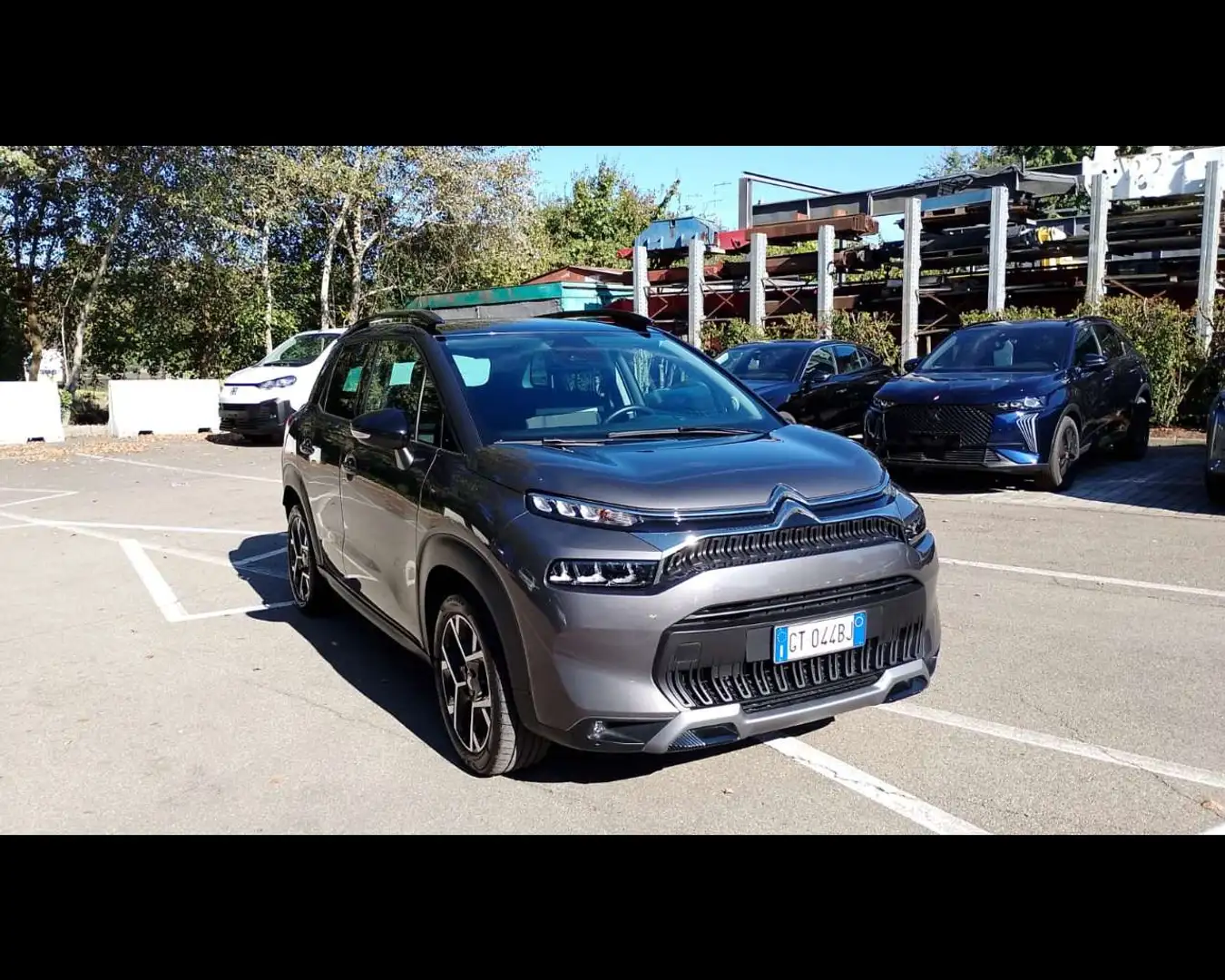 Citroen C3 Aircross 1ª s. - C3 Aircross PureTech 110 S&S Max Grijs - 2