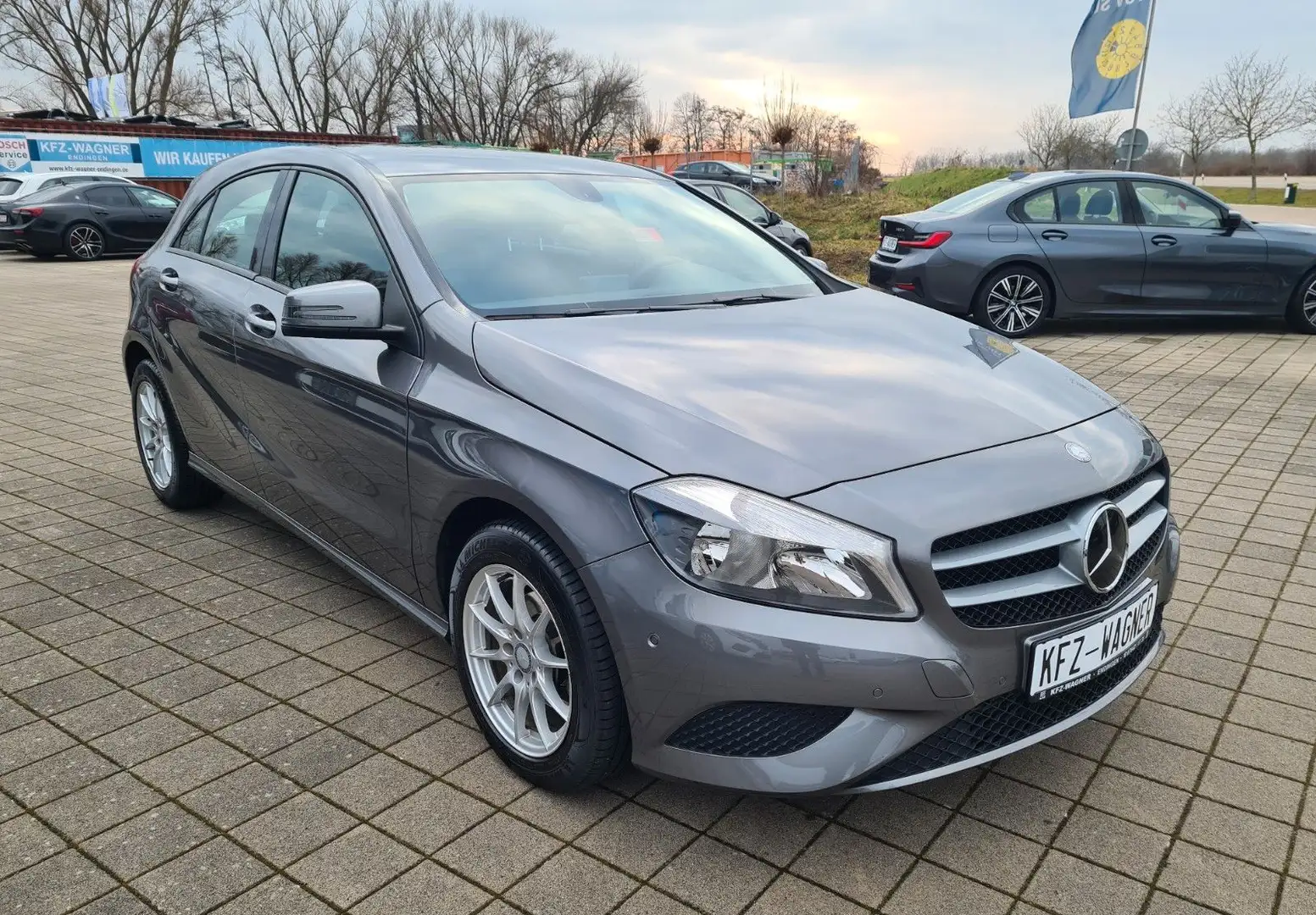 Mercedes-Benz A 180 A180 CDI 7G AUTOMATIK 1.HAND KAMERA Gris - 2
