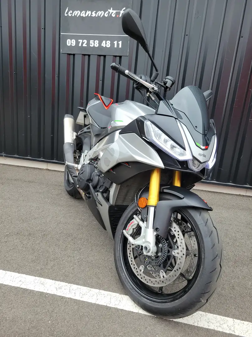 Aprilia Tuono Noir - 2