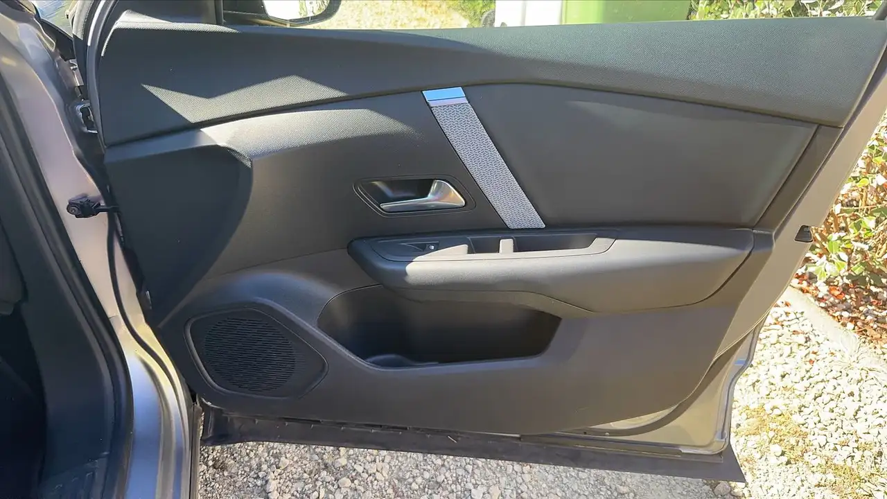 Citroen C4 Berline — photo 23