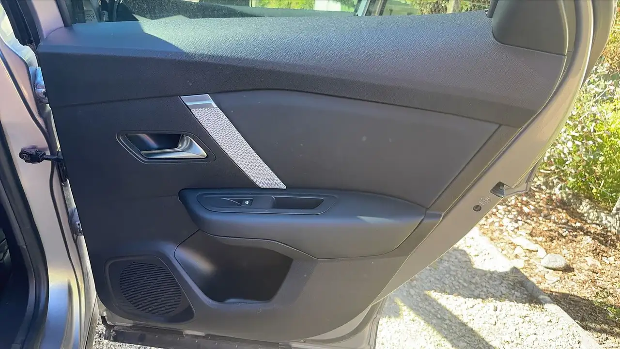 Citroen C4 Berline — photo 28