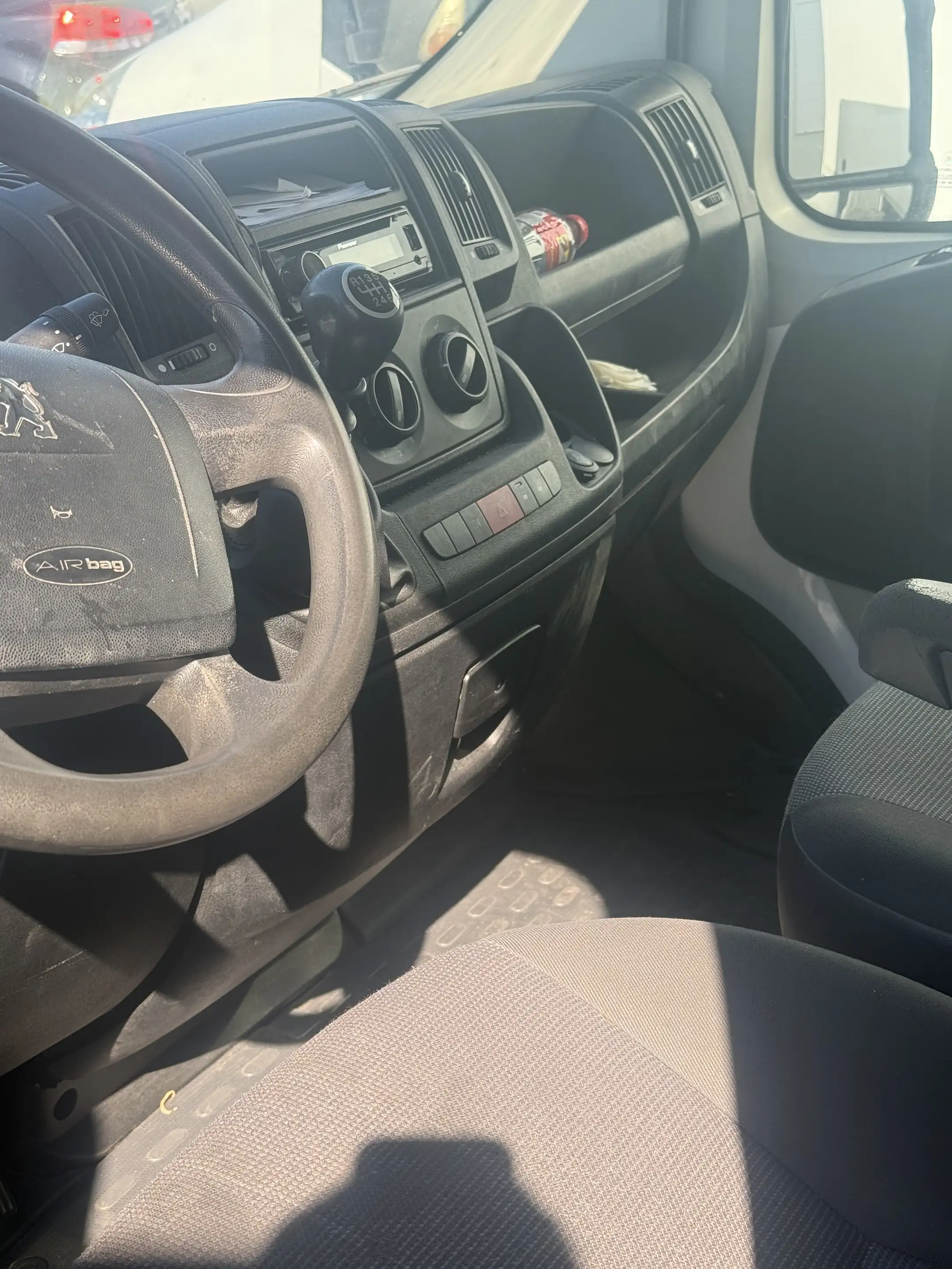 Peugeot Boxer 3300 L1H1 2,2 HDi 130 FAP — photo 8