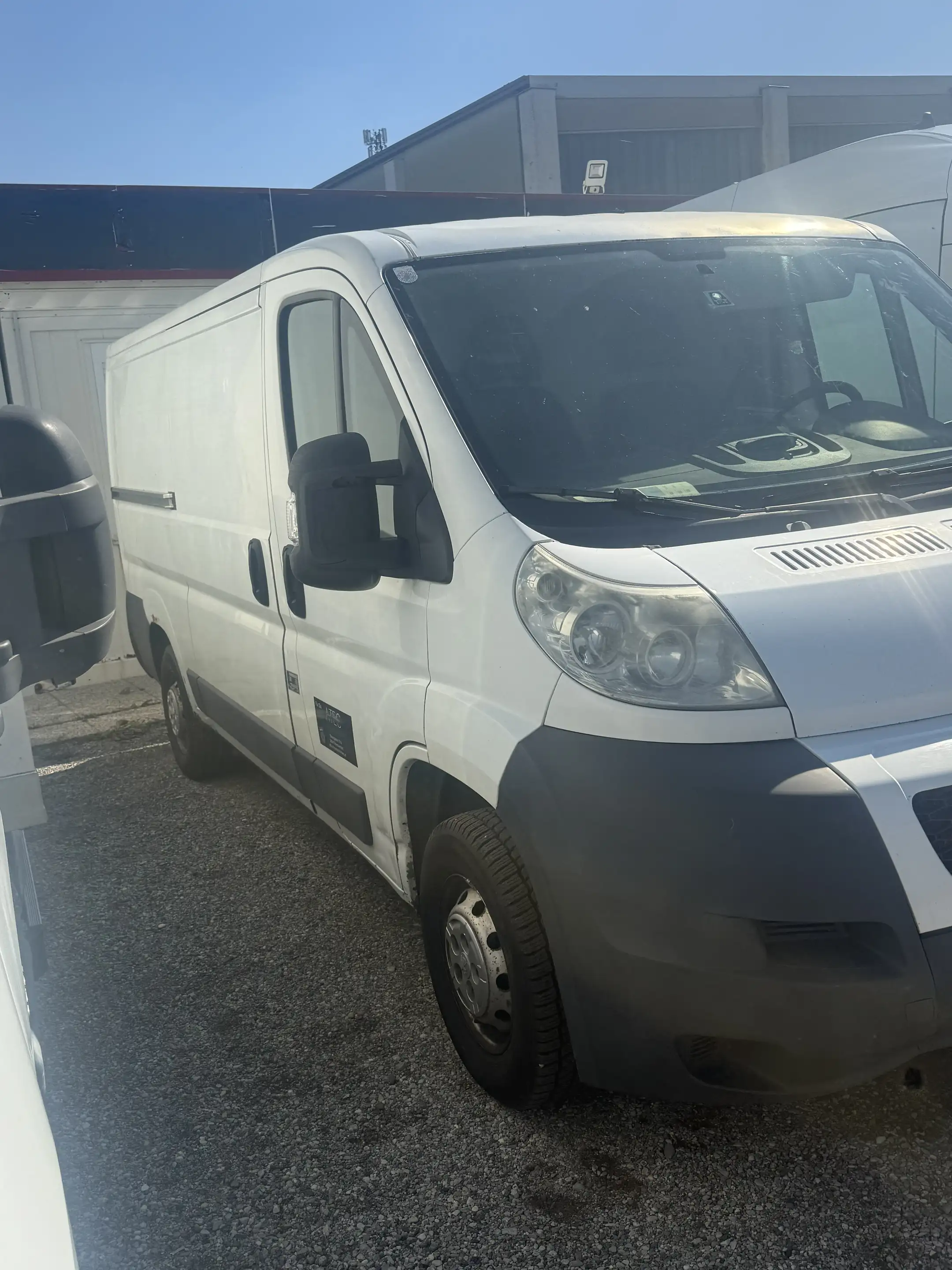 Peugeot Boxer 3300 L1H1 2,2 HDi 130 FAP — photo 6