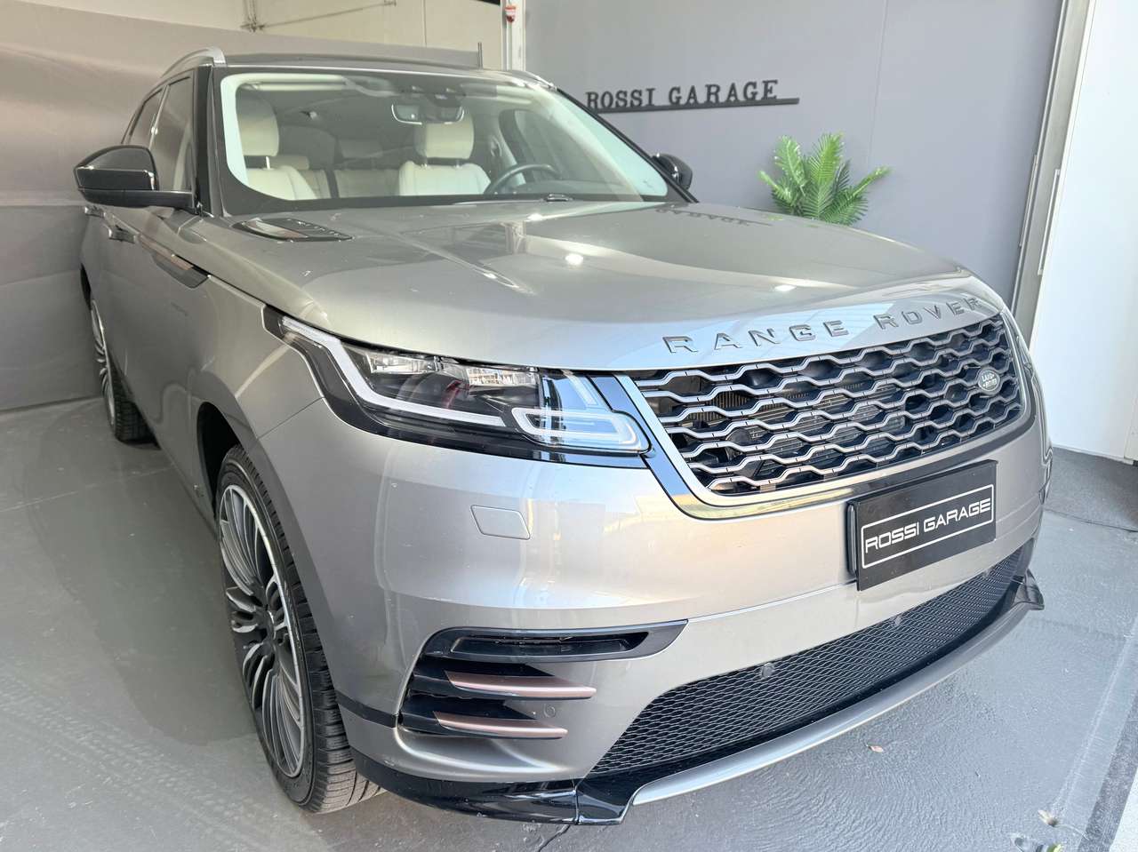 Land Rover Range Rover Velar Range Rover Velar 2.0 R-Dynamic SE 180cv auto