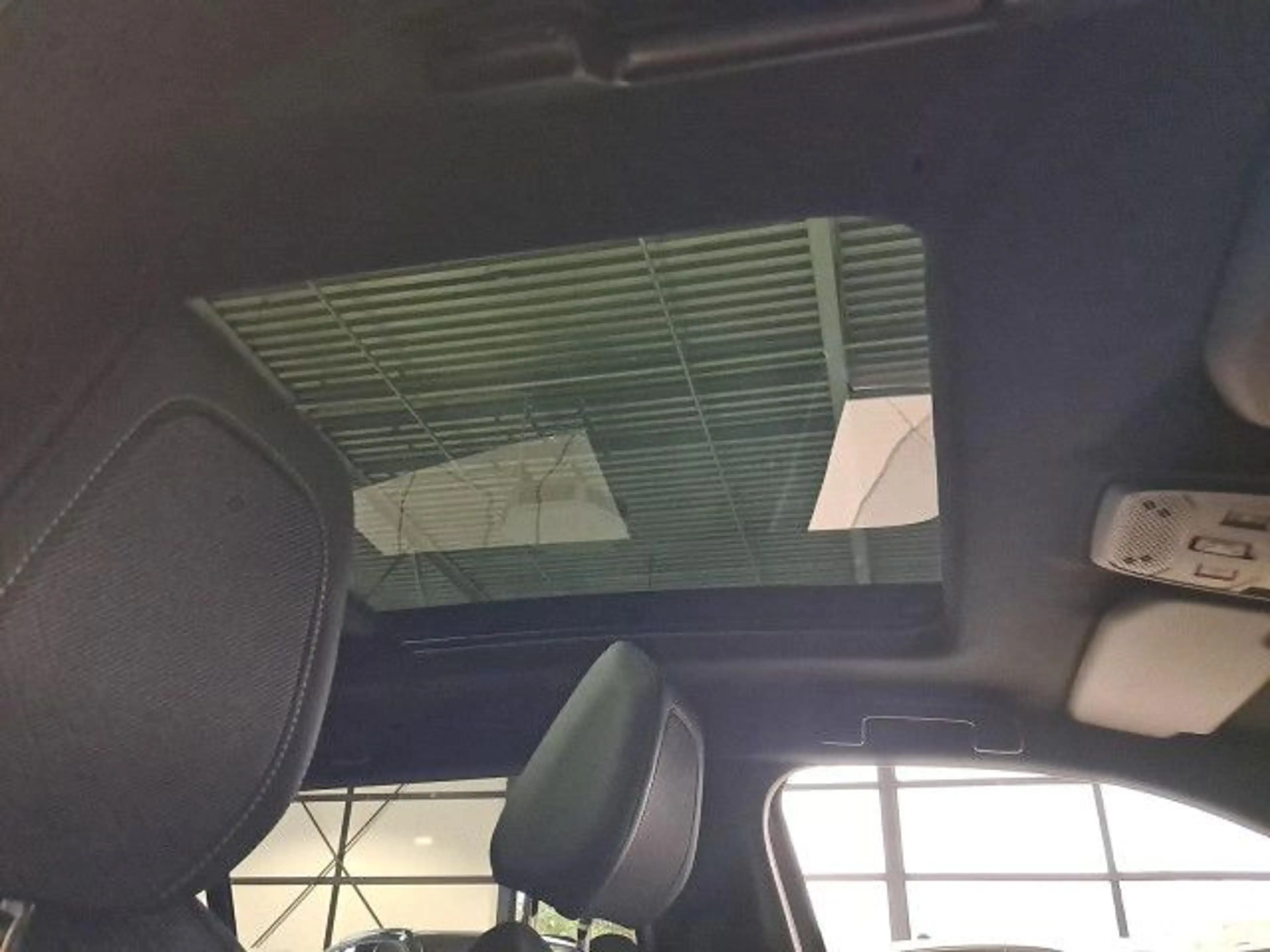 Peugeot 2008 GTLI PUTE130 EAT Navi LED Klima Einparkhilfe — photo 14