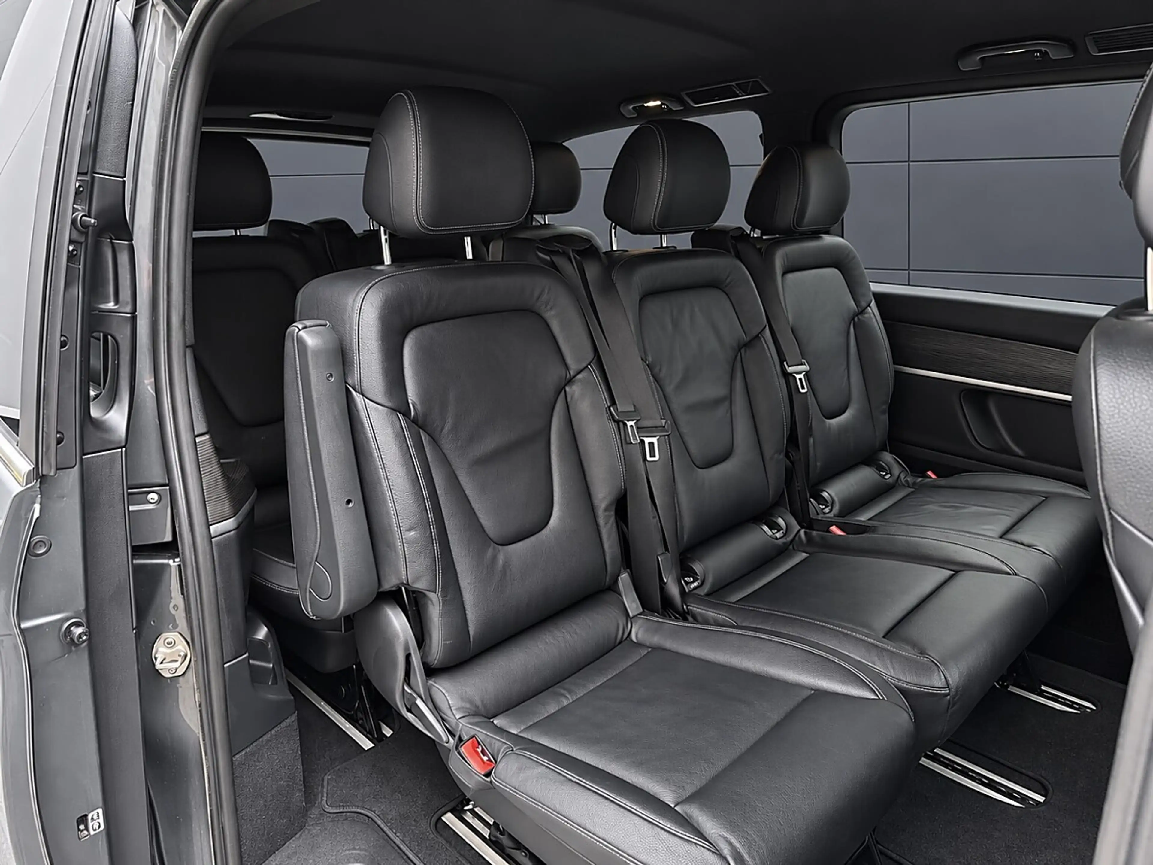 Mercedes-Benz EQV 300 Kombi lang 100kWh — photo 6