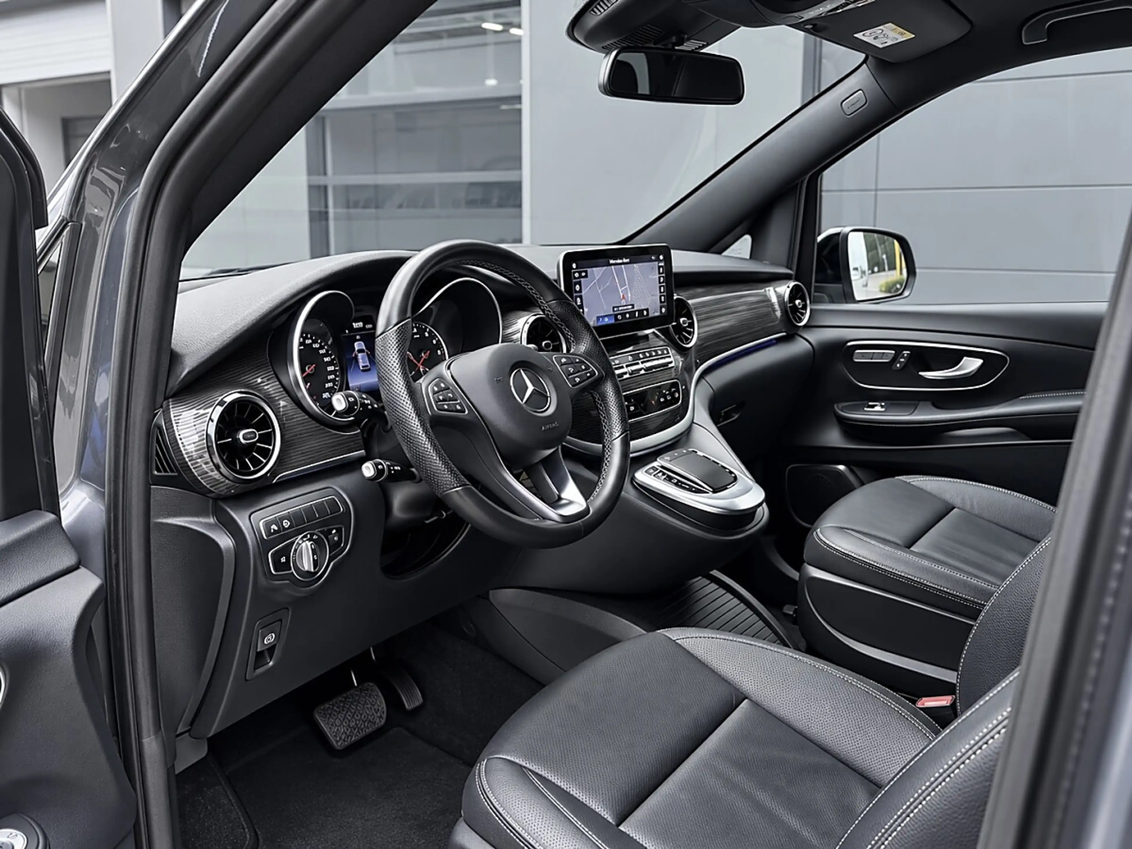 Mercedes-Benz EQV 300 Kombi lang 100kWh — photo 5