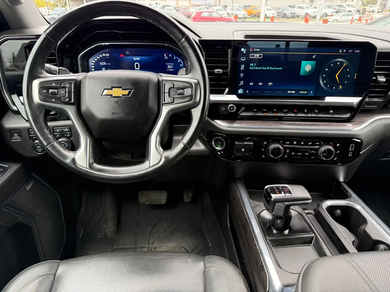 Chevrolet Silverado 1500 снимка Chevrolet Silverado 1500