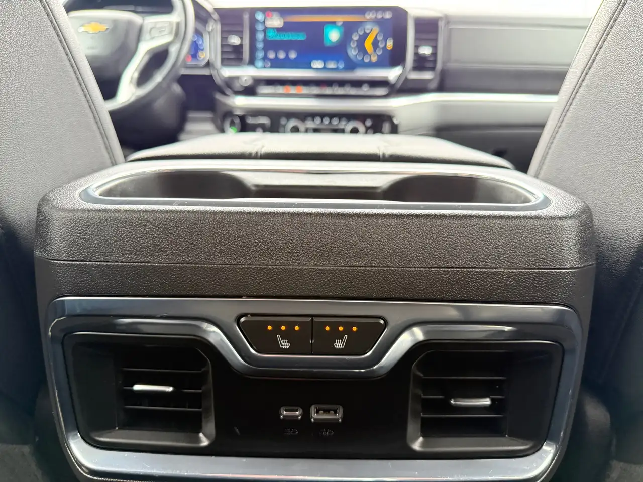 Chevrolet Silverado 1500 снимка Chevrolet Silverado 1500
