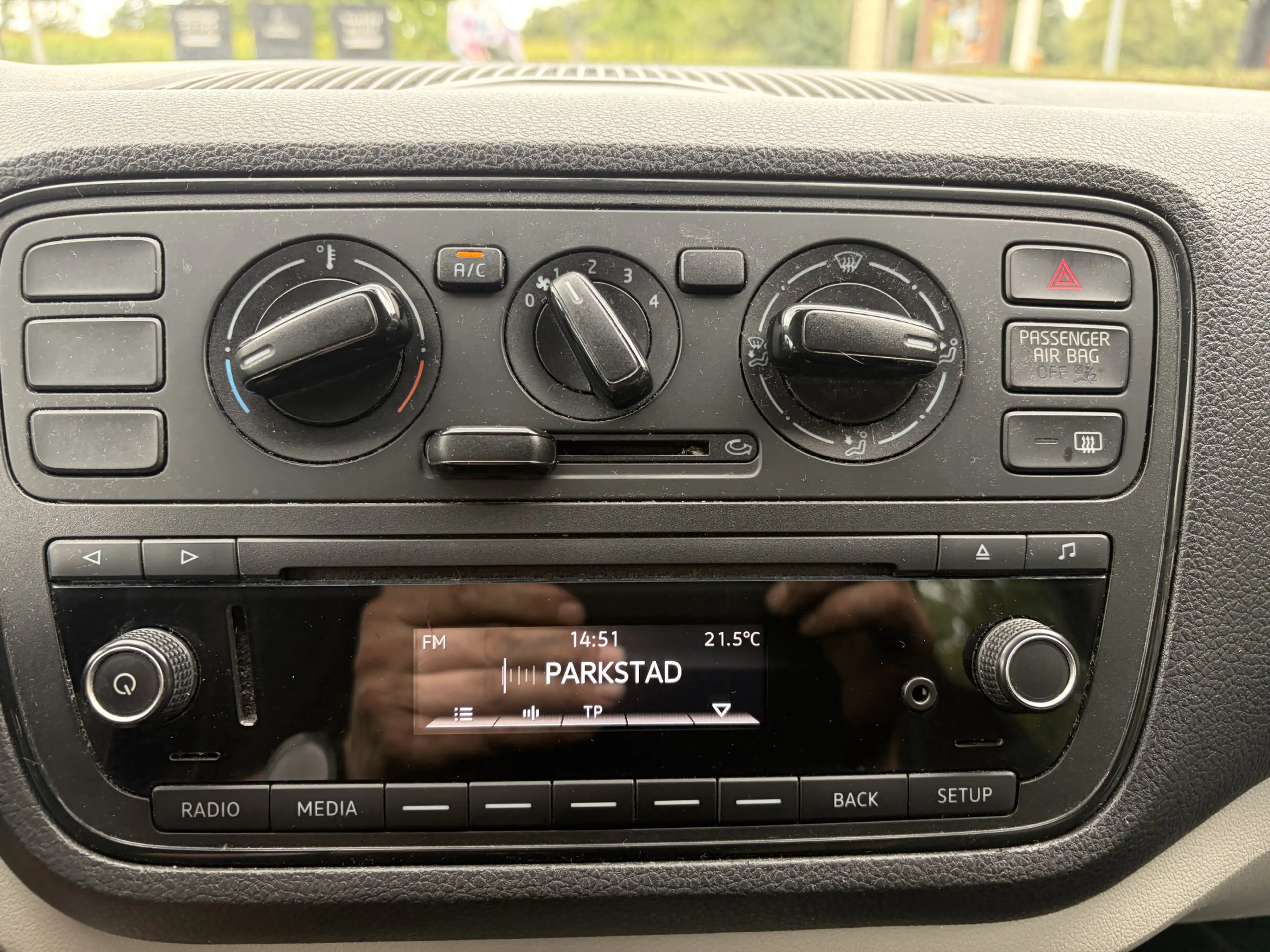 SEAT Mii 1.0 Mii by Cosmopolitan — photo 10