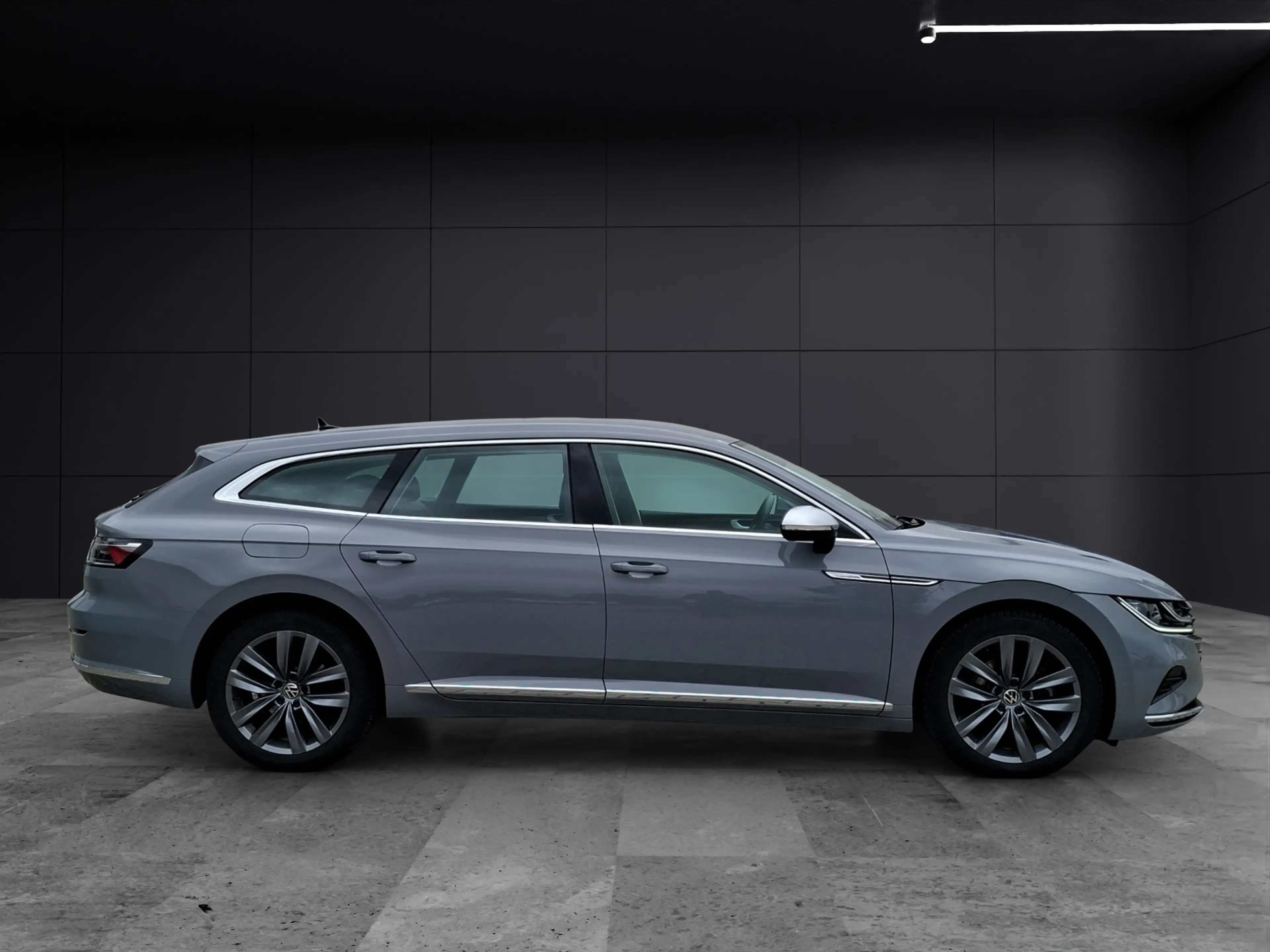 Volkswagen Arteon SB TSI Elegance DSG LED Navi AID ACC PDC SHZ 18" — photo 6