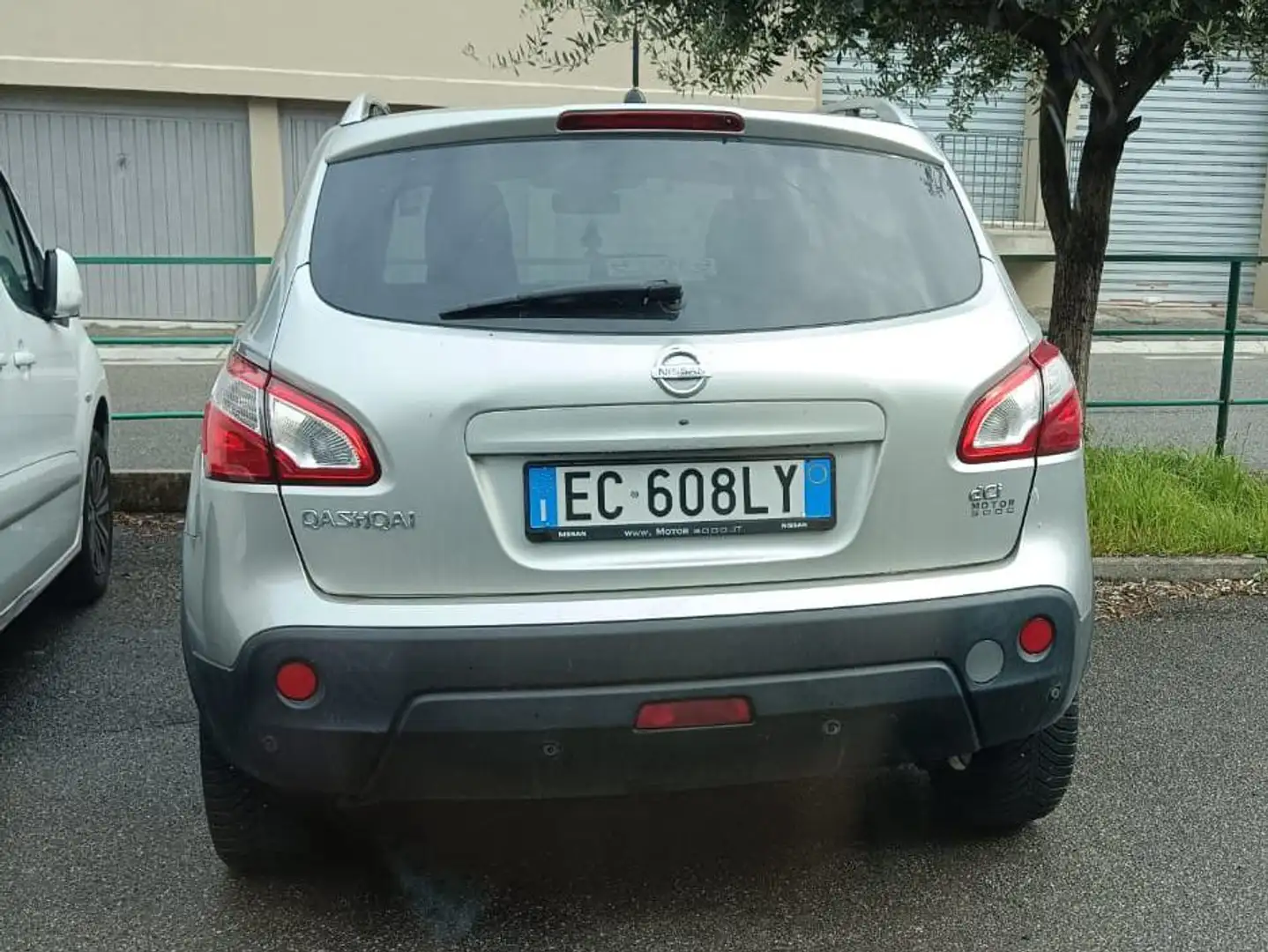 Nissan Qashqai Qashqai 2.0 dci Tekna dpf Grigio - 1