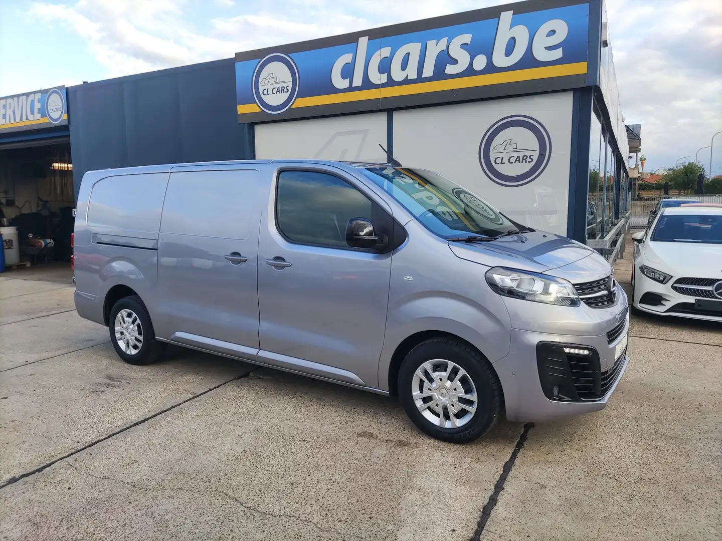 Opel Vivaro 2.0D/Euro6/XL/3pl/Cruise/Bluetooth/Pdc/19750Ex Grijs - 1