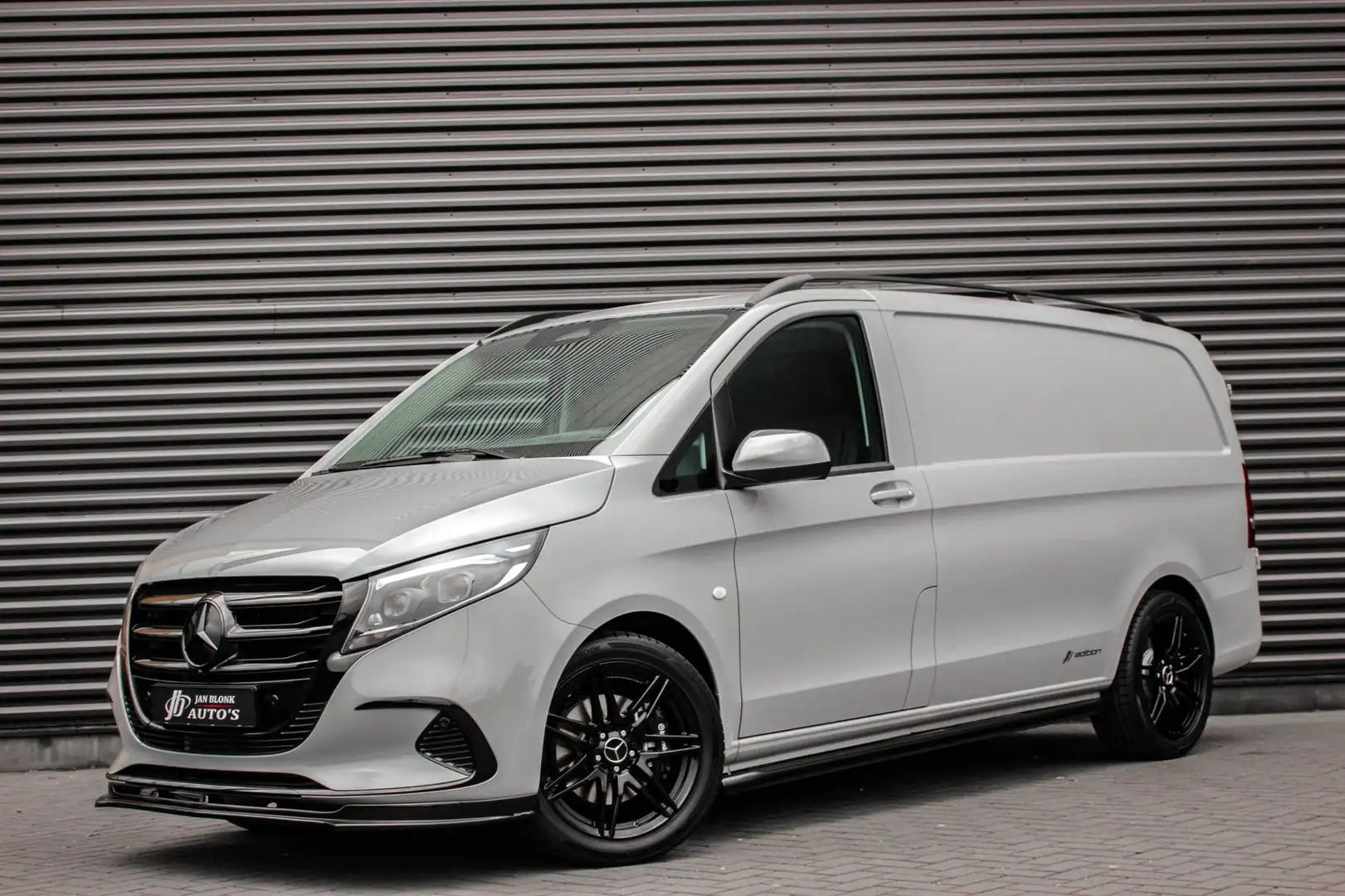 Mercedes-Benz Vito 119 CDI L2 4x4 SELECT LANG / BPM VRIJ / FULL BLACK Grijs - 1