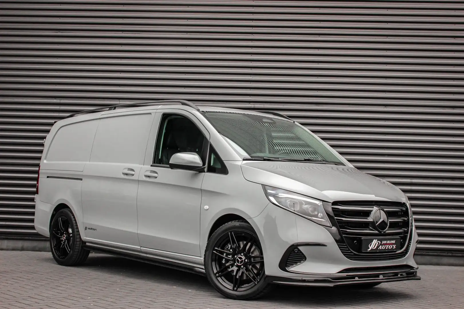 Mercedes-Benz Vito 119 CDI L2 4x4 SELECT LANG / BPM VRIJ / FULL BLACK Grijs - 2