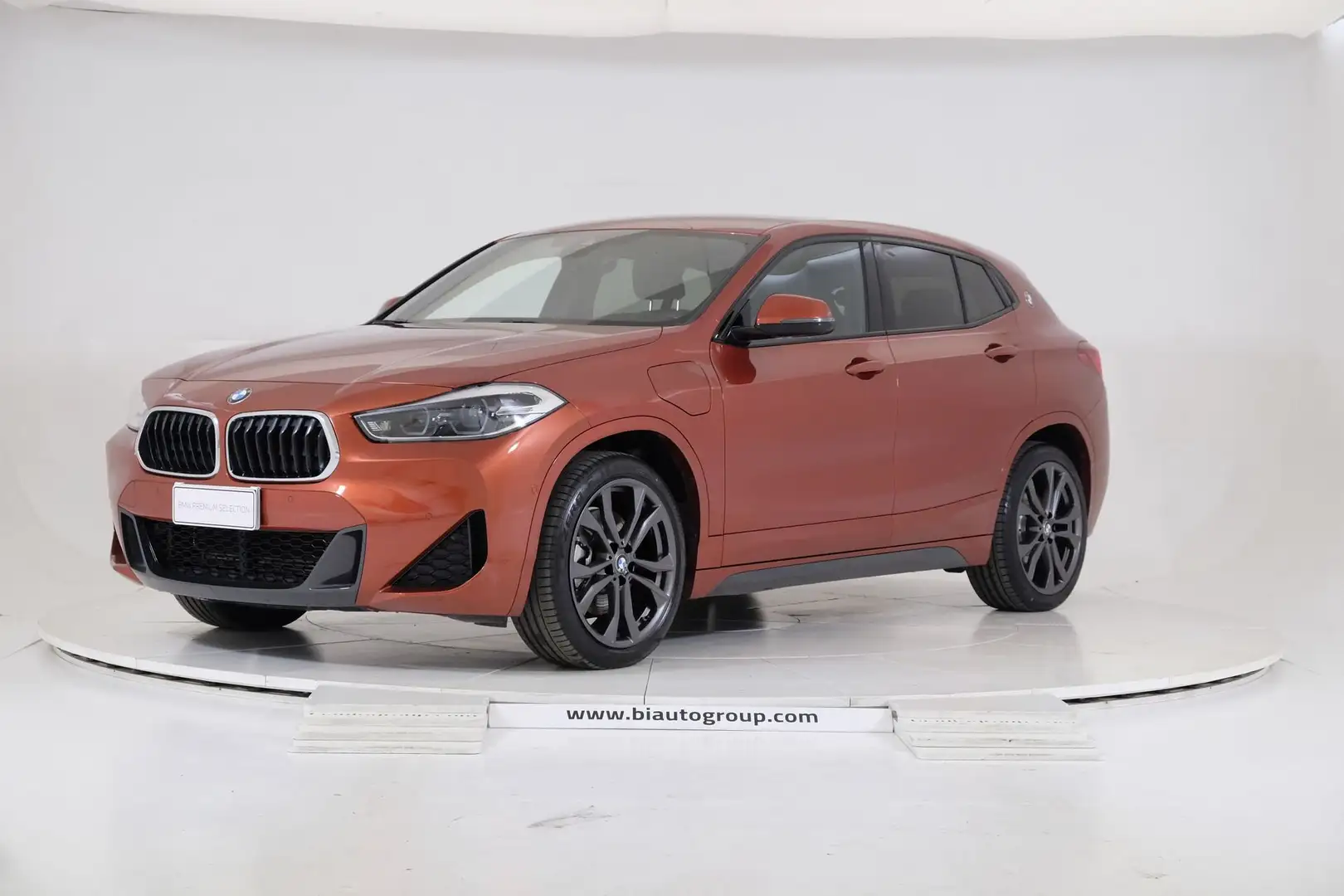 BMW X2 F39 Benzina xdrive25e Msport auto Arancione - 1