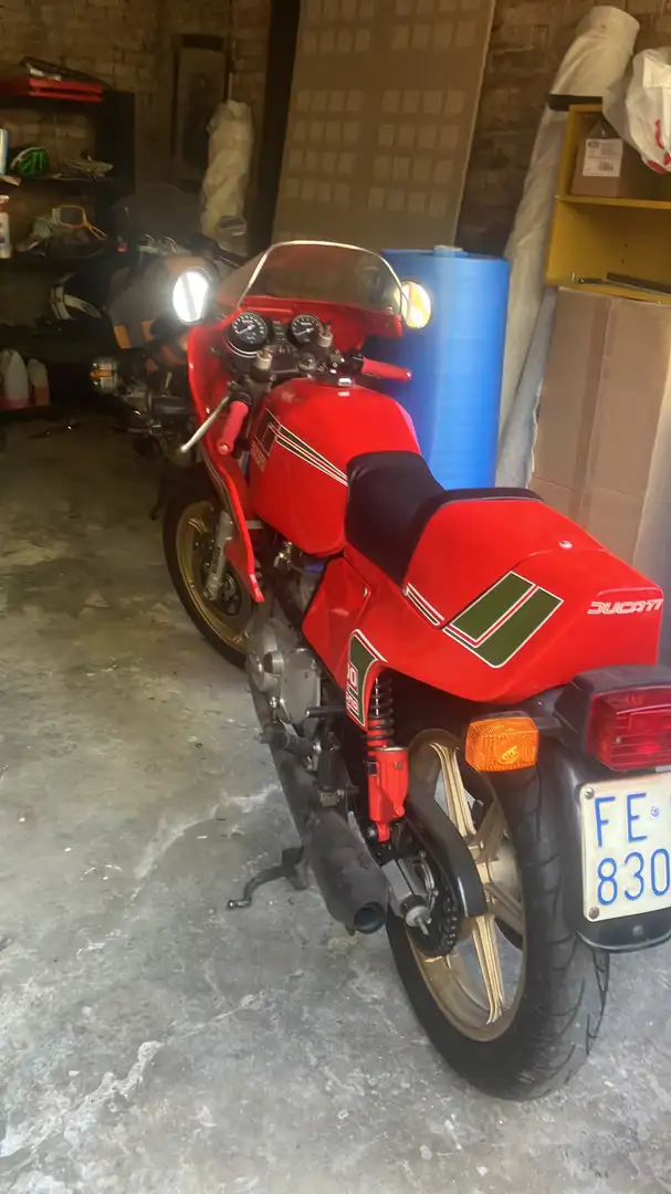 Ducati 500 Pantah Red - 1