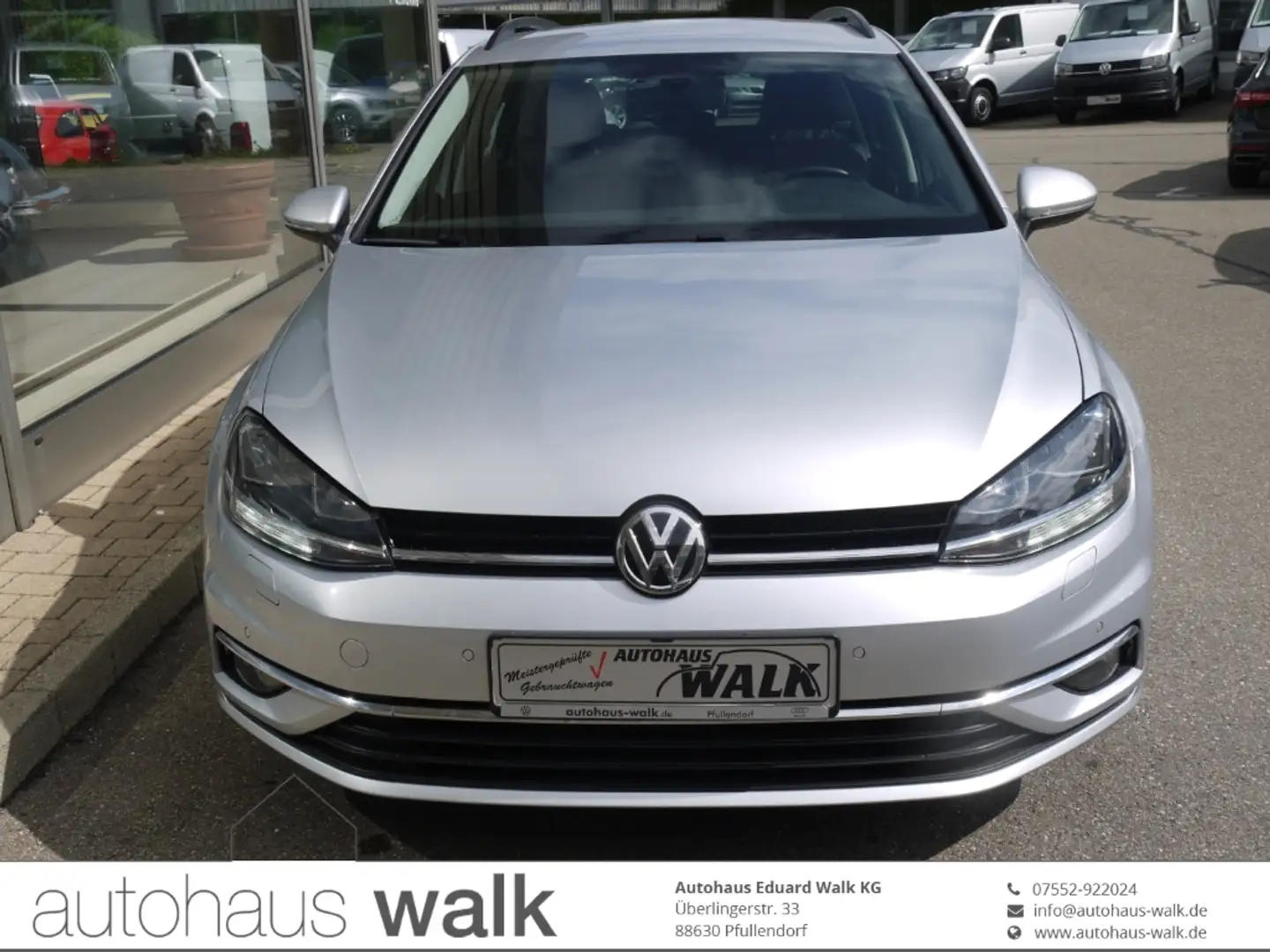 Volkswagen Golf Variant 1.6 TDI Comfortline NAVI App ACC Silber - 1