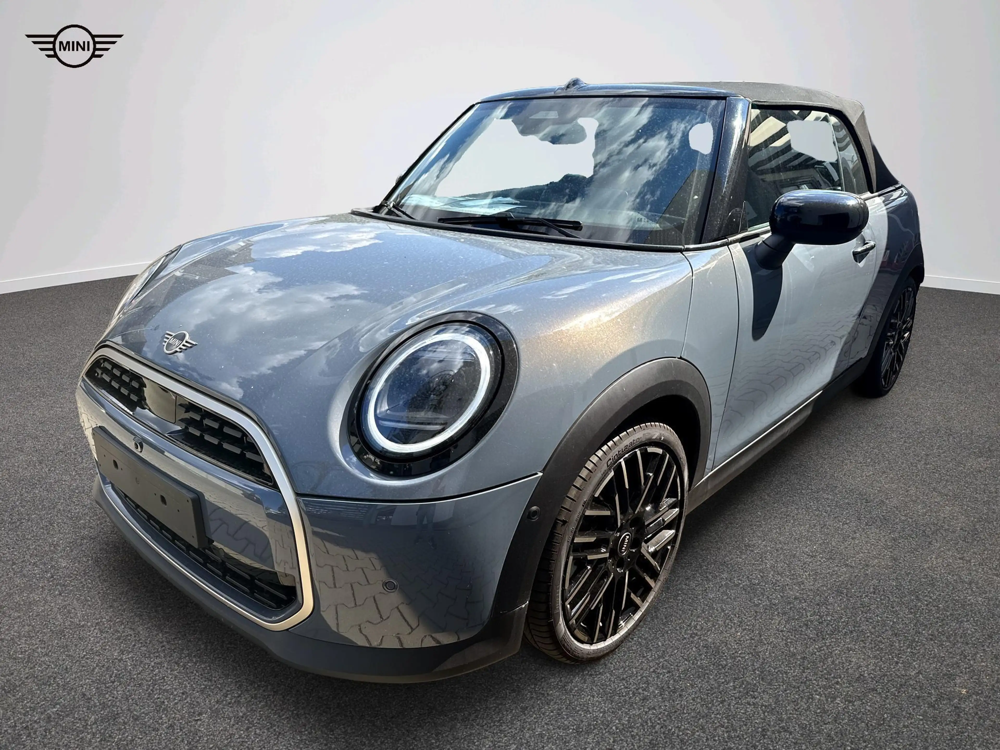 MINI Cooper C Cabrio Favoured Trim